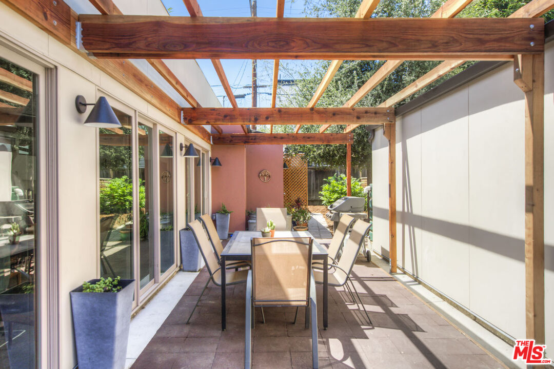 Los Angeles, California, 90041, United States, 4 Bedrooms Bedrooms, ,3 BathroomsBathrooms,Residential,For Sale,1859522
