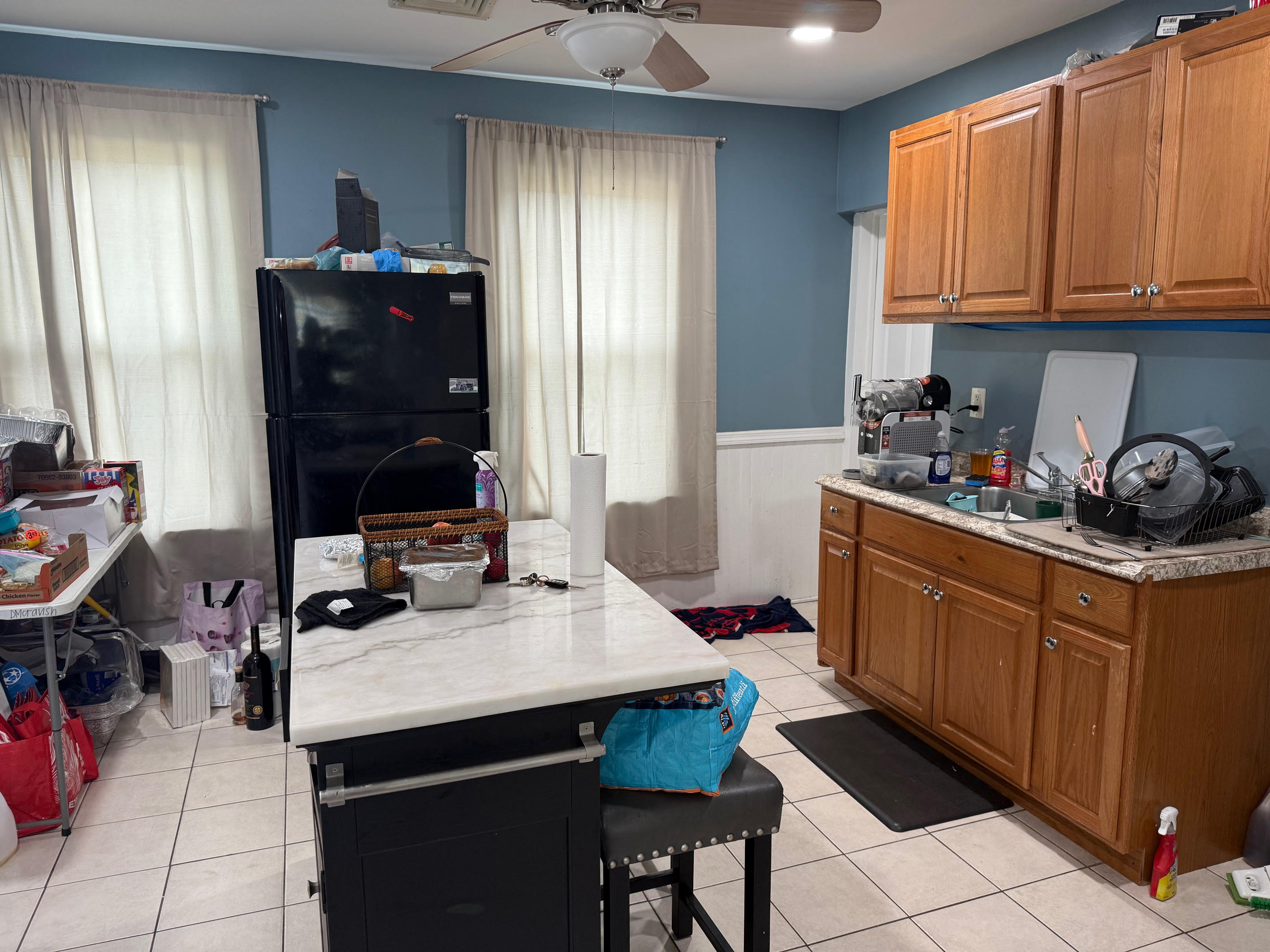 Bridgeport, Connecticut, 06610, United States, 6 Bedrooms Bedrooms, ,3 BathroomsBathrooms,Residential,For Sale,1929111