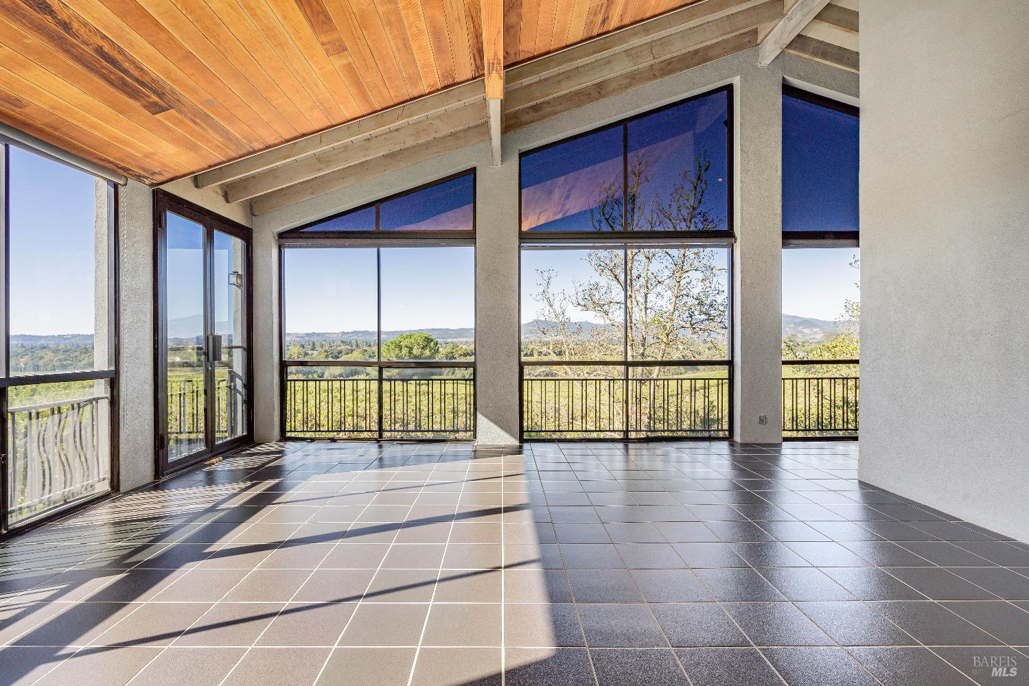 Napa, California, 94558, United States, 4 Bedrooms Bedrooms, ,6 BathroomsBathrooms,Residential,For Sale,1847246