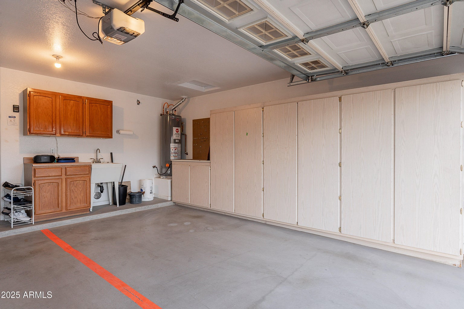 Gilbert, Arizona, 85233, United States, 3 Bedrooms Bedrooms, ,2 BathroomsBathrooms,Residential,For Sale,1944680