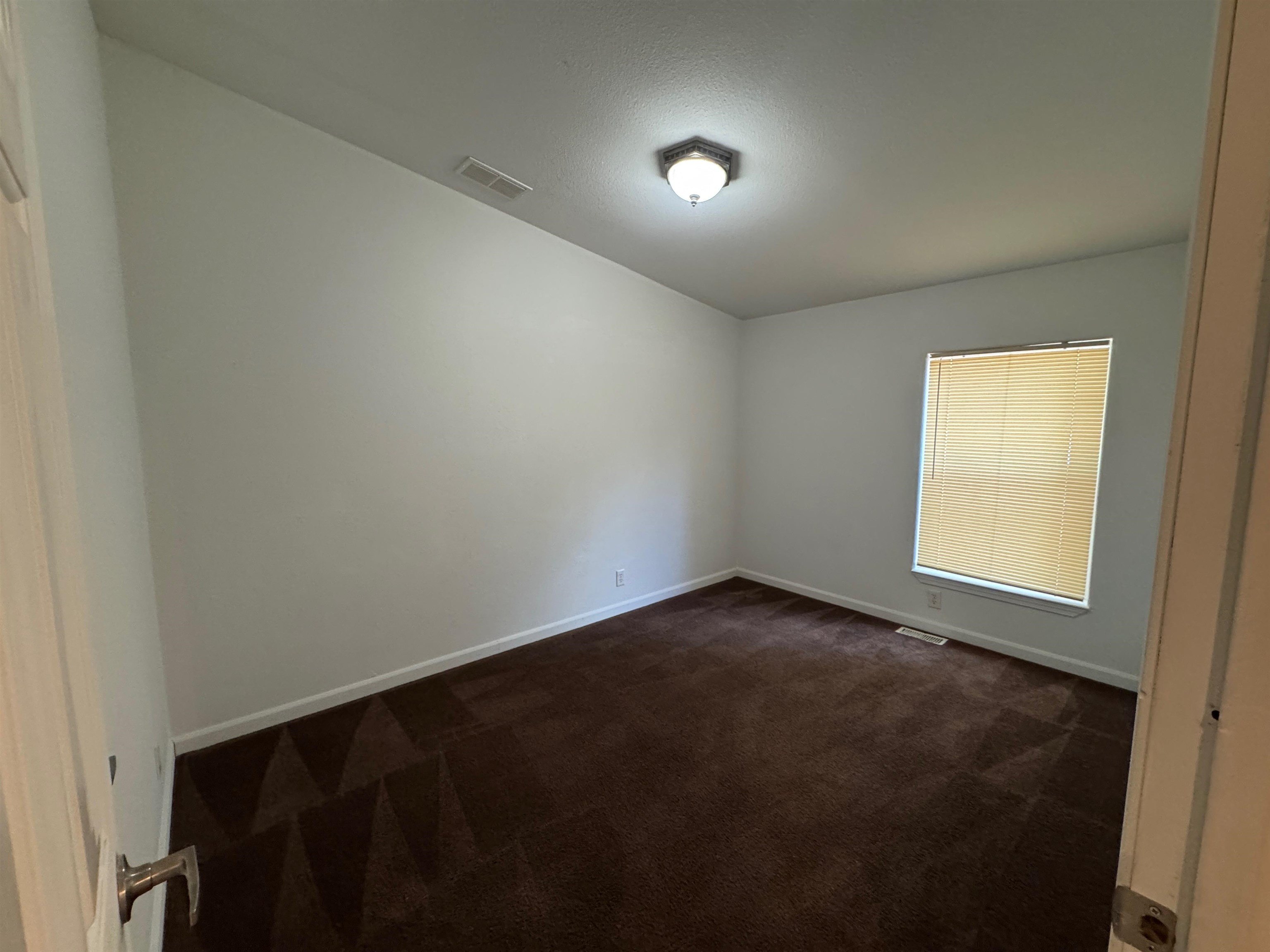 Mt Shasta, California, 96067, United States, 3 Bedrooms Bedrooms, ,2 BathroomsBathrooms,Residential,For Sale,1974393