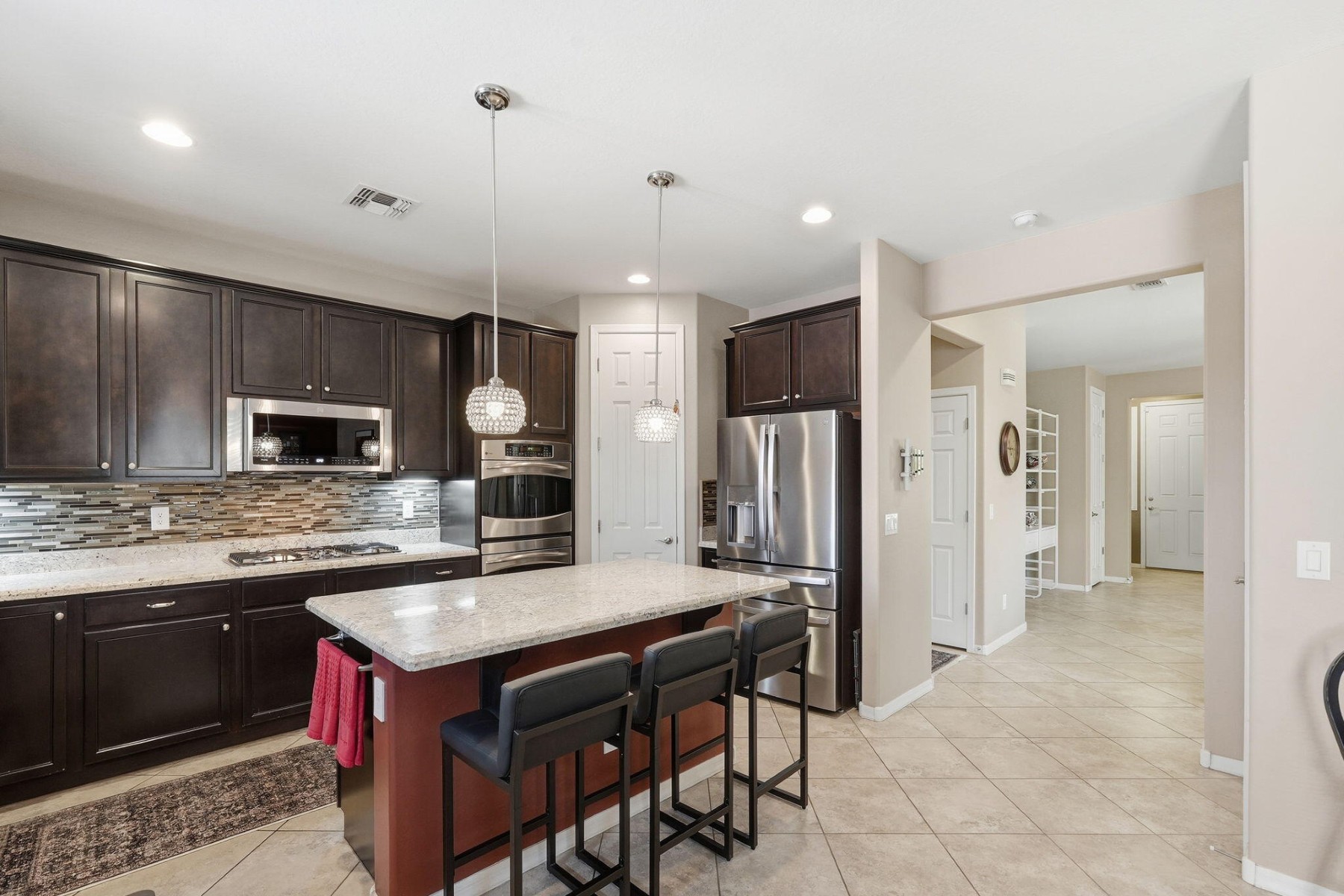 3009 E Meadowview Drive ¦ Gilbert, AZ - 物件實景