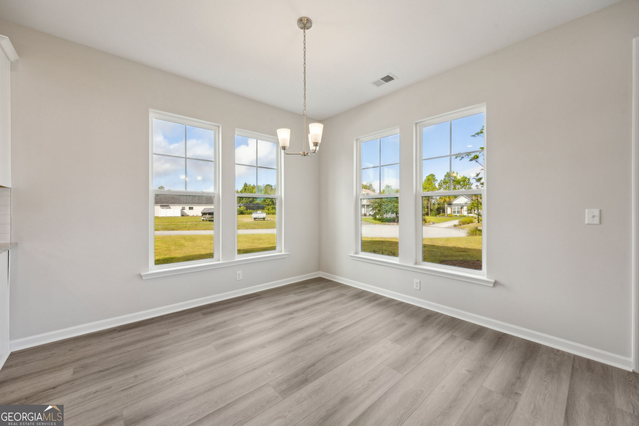 St. Marys, Georgia, 31558, United States, 4 Bedrooms Bedrooms, ,3 BathroomsBathrooms,Residential,For Sale,1962836