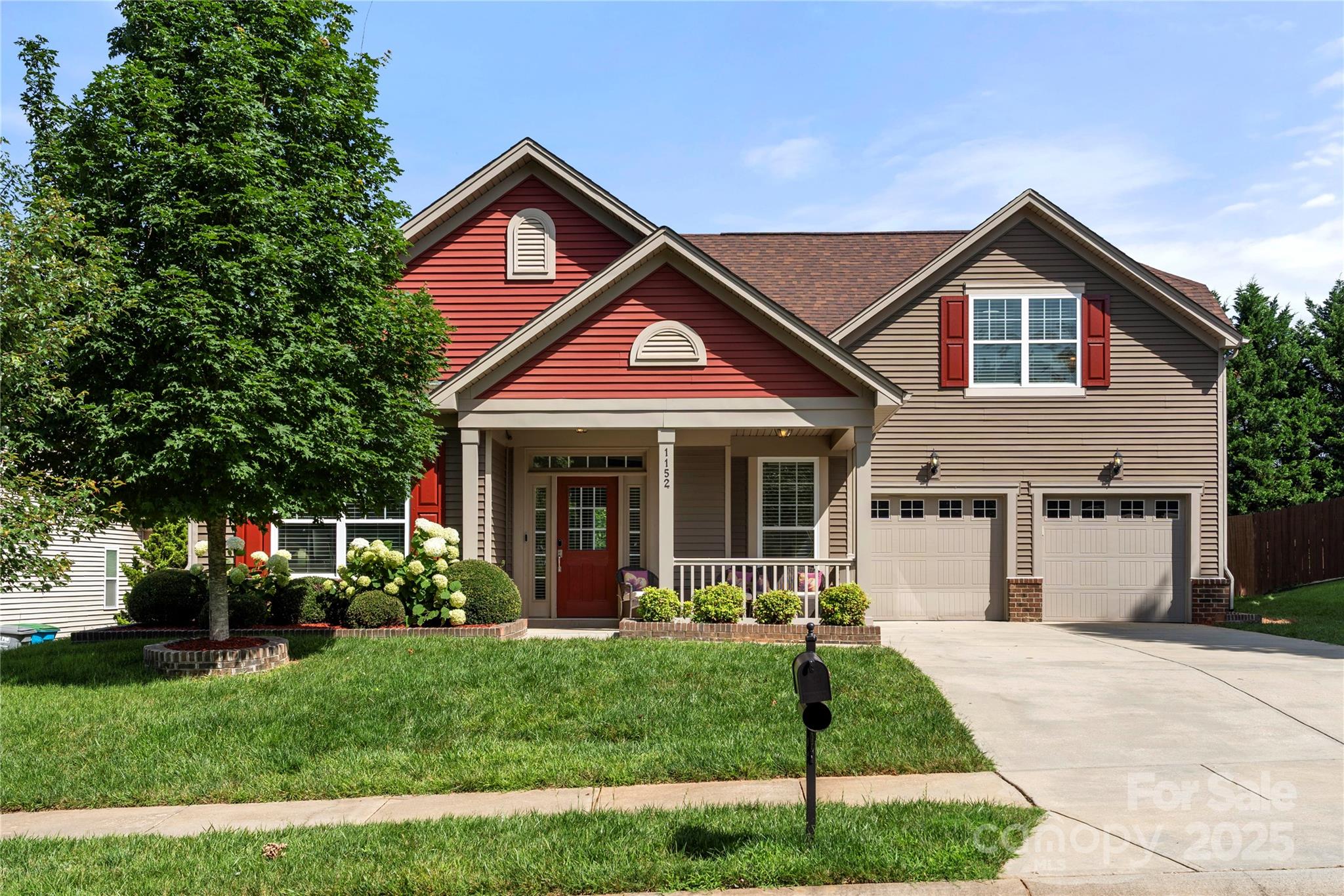 Belmont, North Carolina, 28012, United States, 4 Bedrooms Bedrooms, ,3 BathroomsBathrooms,Residential,For Sale,1866923