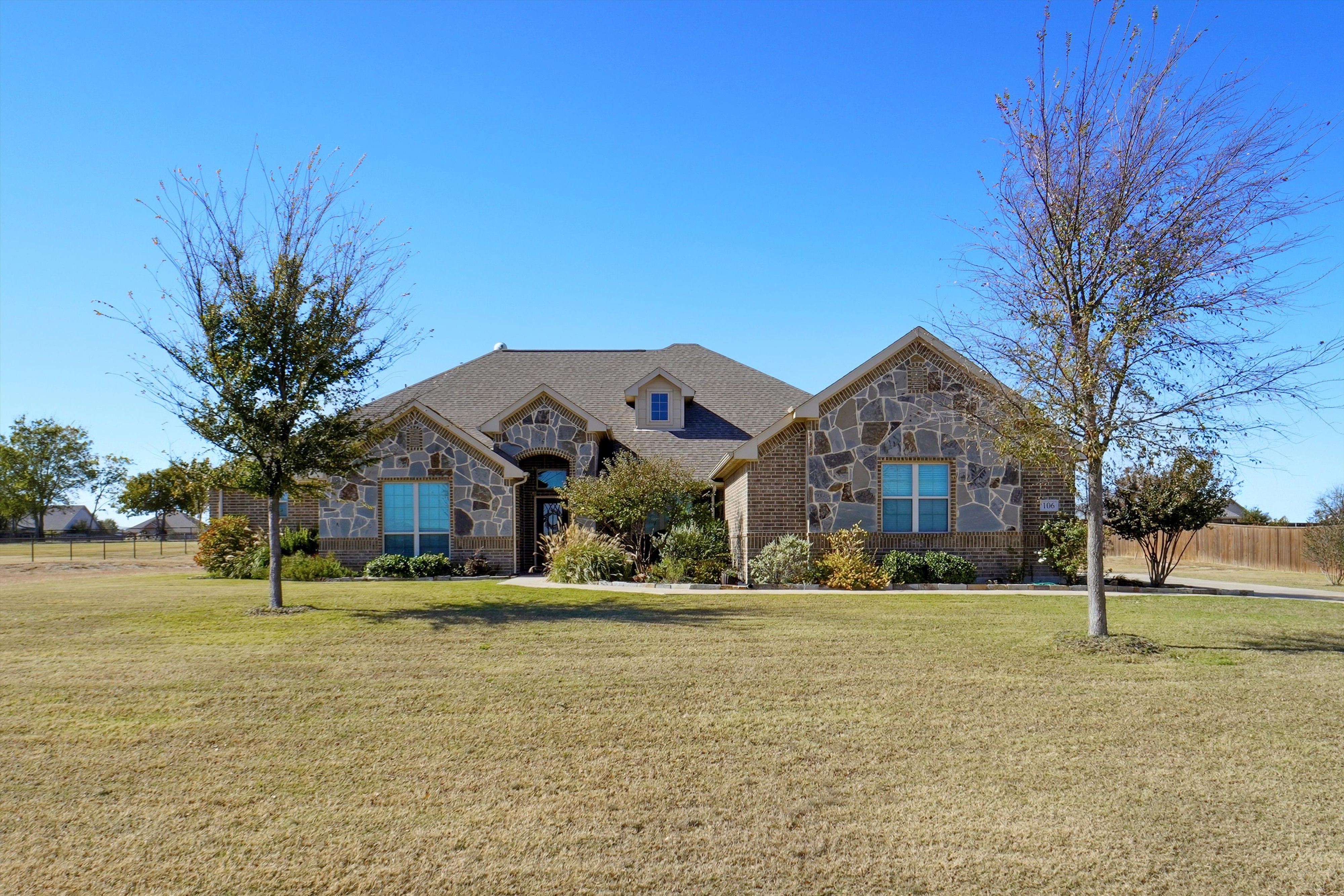 Decatur, Texas, 76234, United States, 3 Bedrooms Bedrooms, ,3 BathroomsBathrooms,Residential,For Sale,1992458