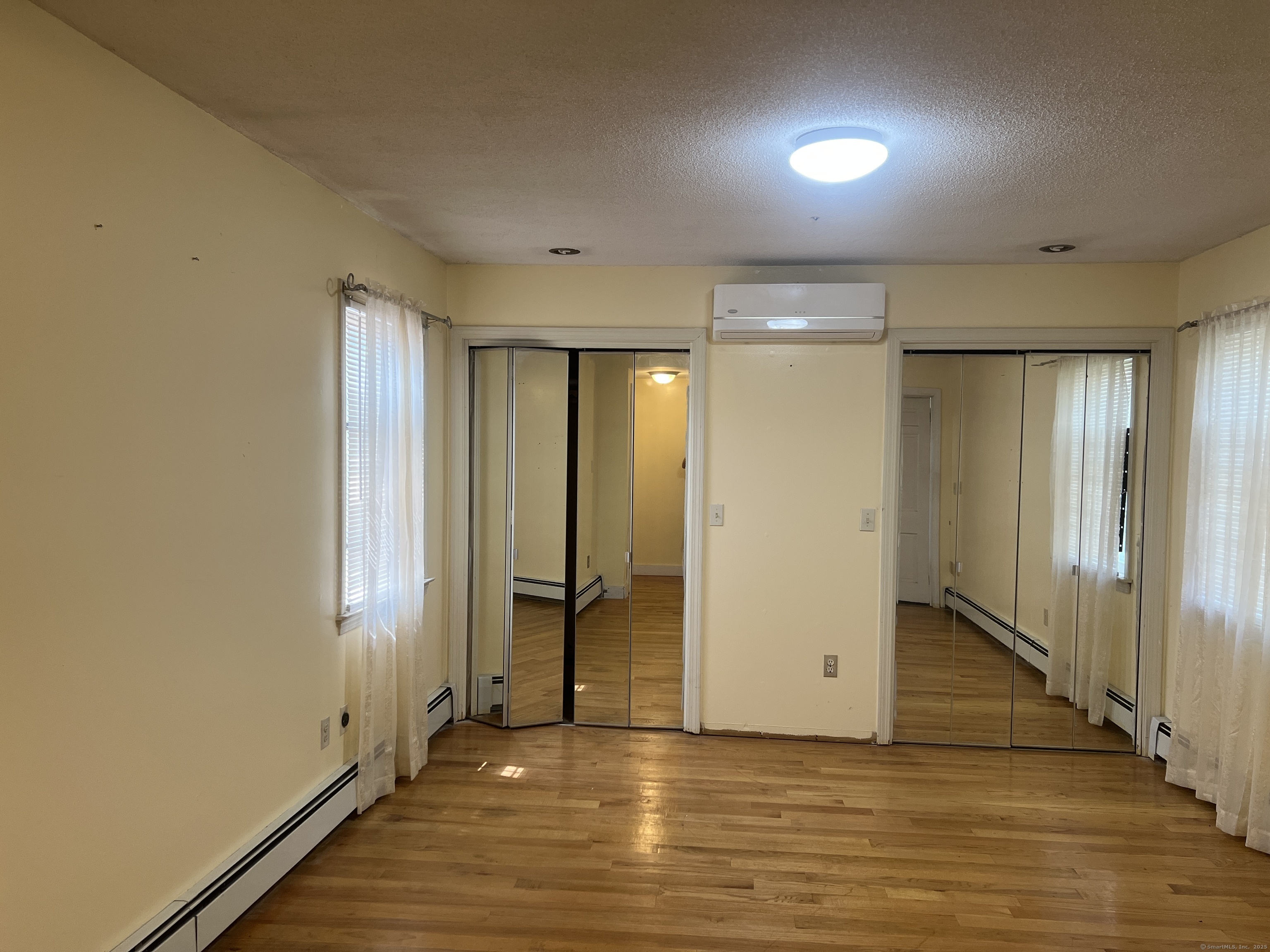 New Haven, Connecticut, 06511, United States, 5 Bedrooms Bedrooms, ,3 BathroomsBathrooms,Residential,For Sale,1826749
