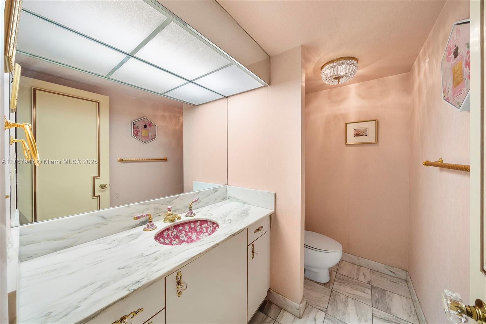 Miami Beach, Florida, 33140, United States, 3 Bedrooms Bedrooms, ,4 BathroomsBathrooms,Residential,For Sale,1745690