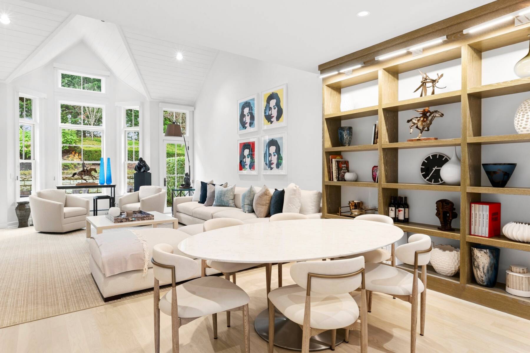  Bishops Pond SH Village Townhouse - 物件實景