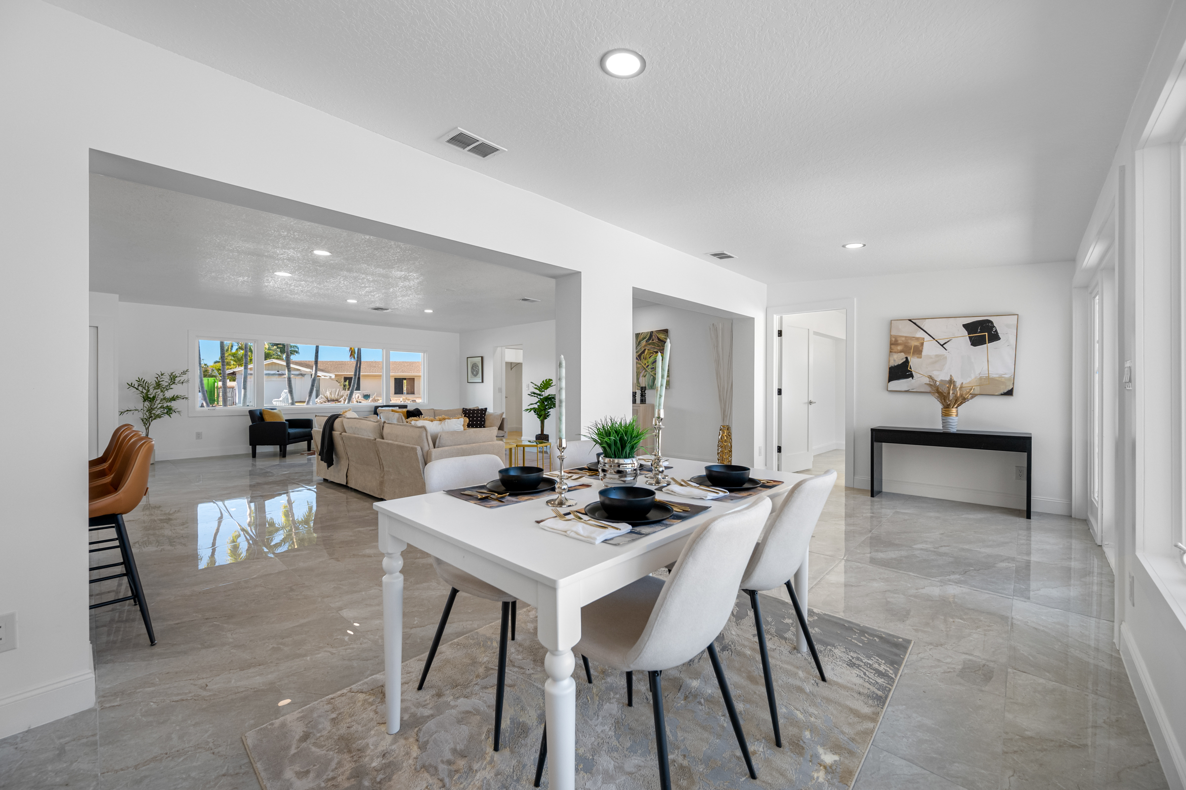 St Petersburg, Florida, 33707, United States, 3 Bedrooms Bedrooms, ,3 BathroomsBathrooms,Residential,For Sale,2017705