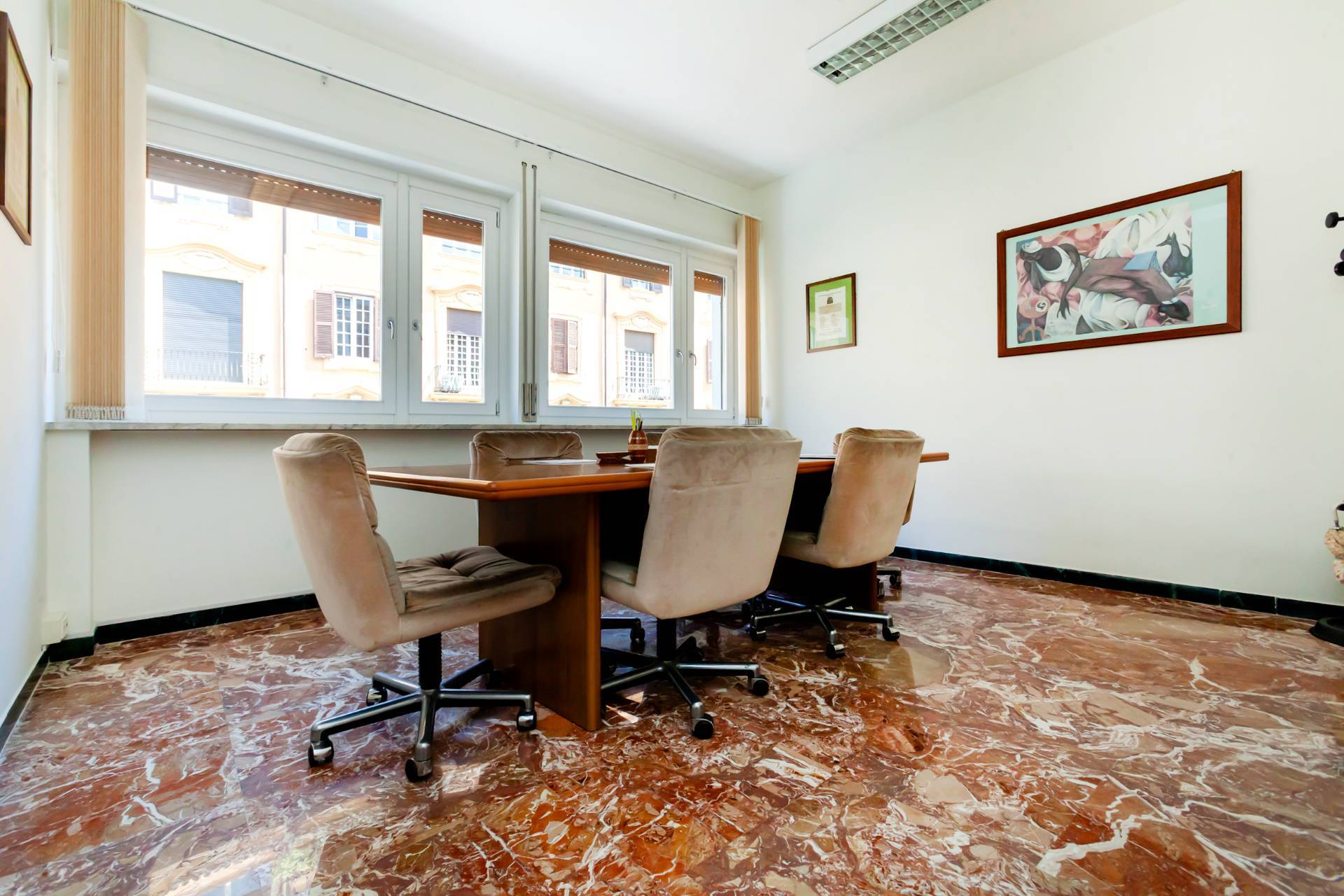 Roma, Roma, 00100, IT, 5 Bedrooms Bedrooms, ,3 BathroomsBathrooms,Residential,For Sale,1846886