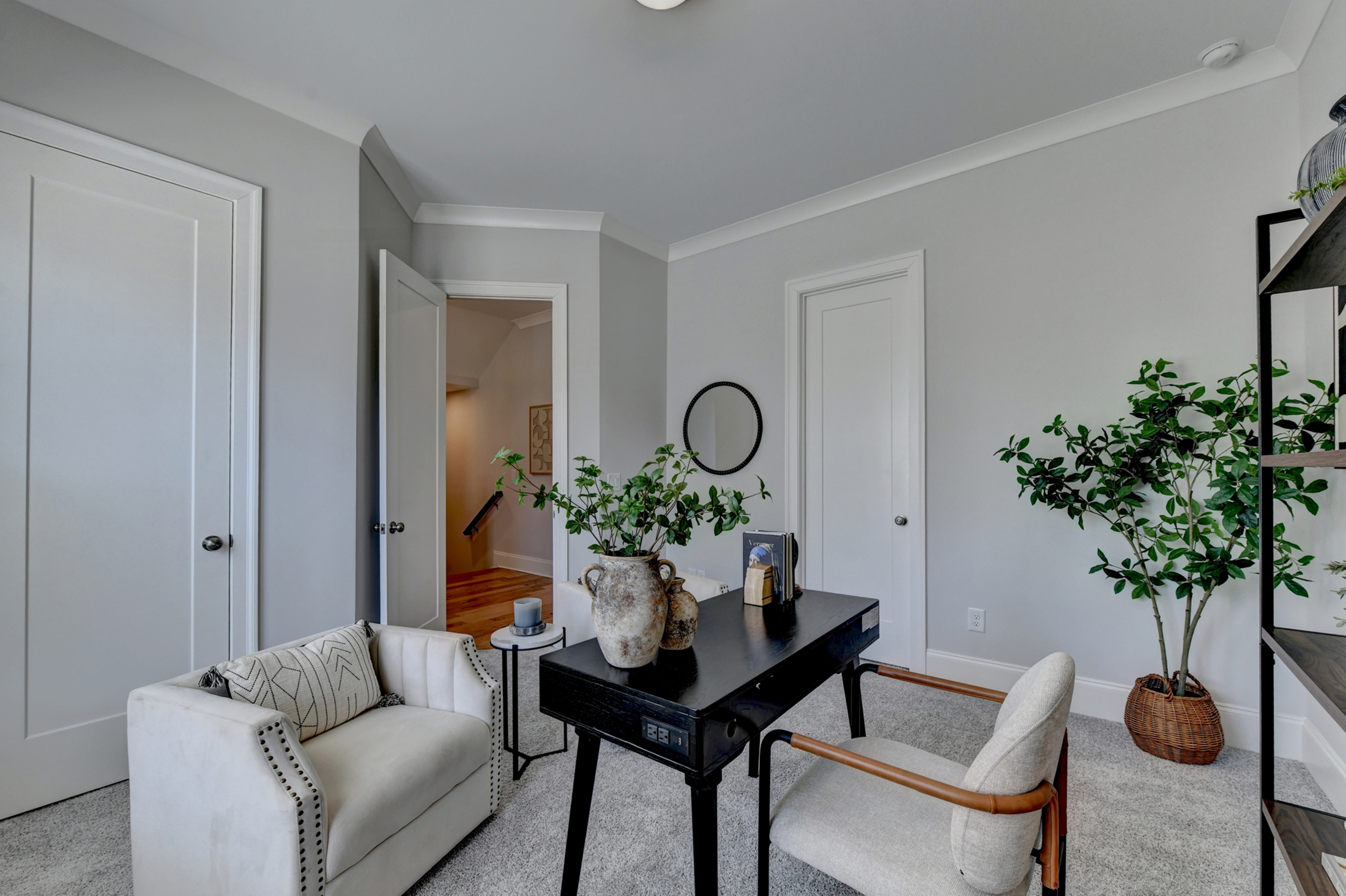  Thoughtfully Designed Milton Home Offers Low-maintenance Living - 物件實景