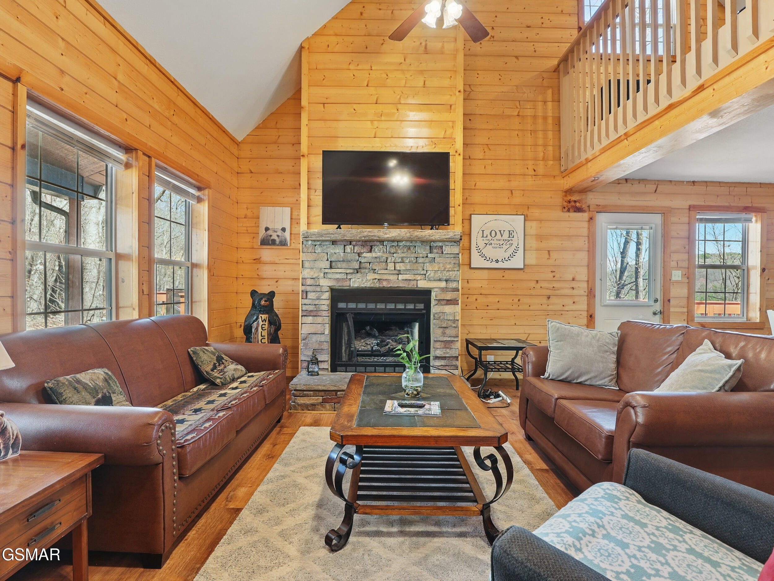Sevierville, Tennessee, 37862, United States, 4 Bedrooms Bedrooms, ,4 BathroomsBathrooms,Residential,For Sale,1928757