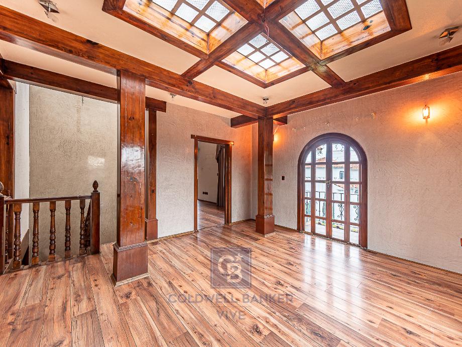 Avenida del Marquez, Metepec, Estado de méxico, 52178, Mexico, 4 Bedrooms Bedrooms, ,5 BathroomsBathrooms,Residential,For Sale,Avenida del Marquez,1615864