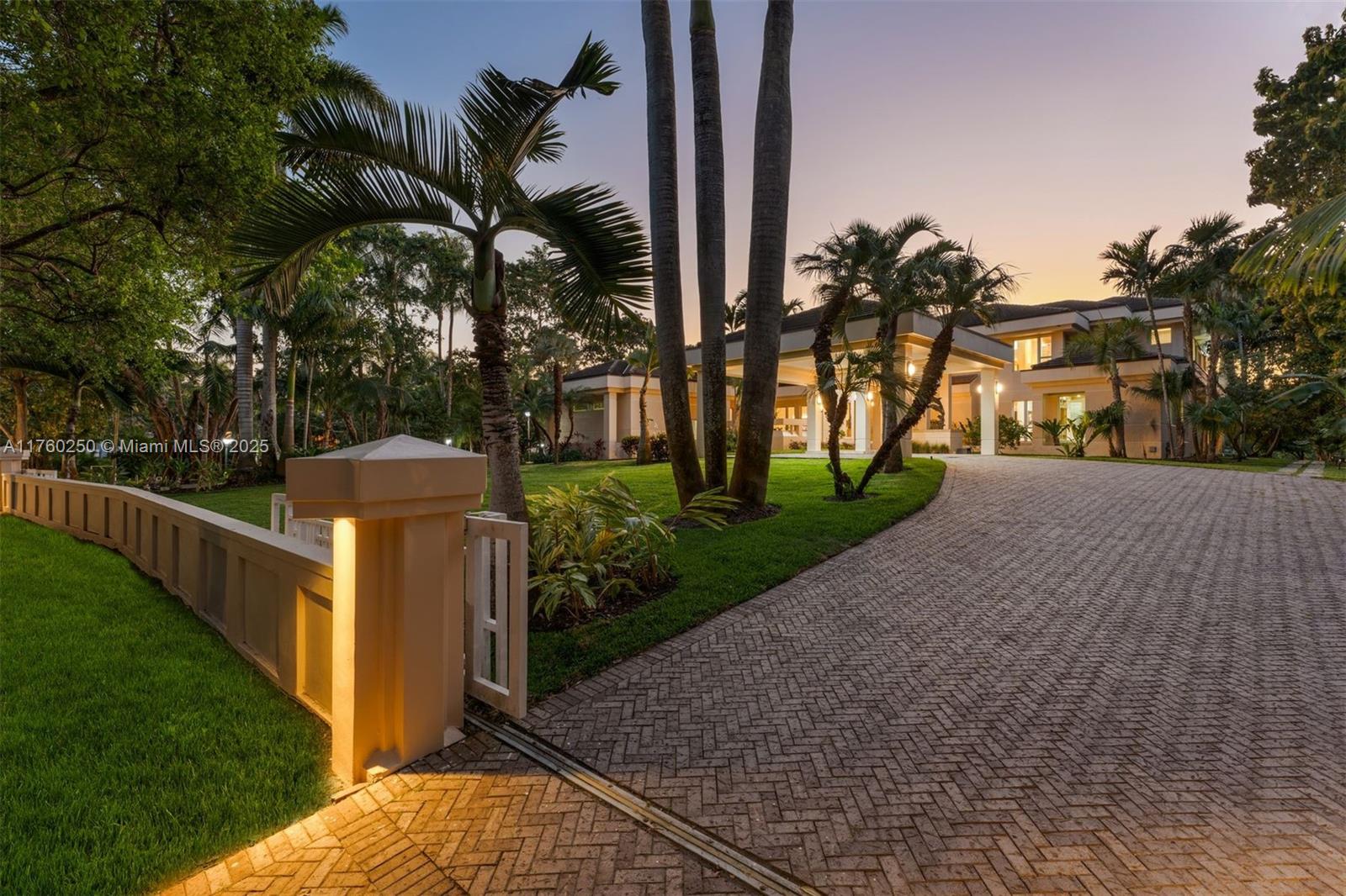 Coral Gables, Florida, 33156, United States, 5 Bedrooms Bedrooms, ,8 BathroomsBathrooms,Residential,For Sale,1746344