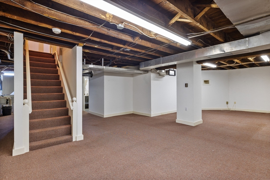 Marblehead, Massachusetts, 01945, United States, 7 Bedrooms Bedrooms, ,5 BathroomsBathrooms,Residential,For Sale,1895624