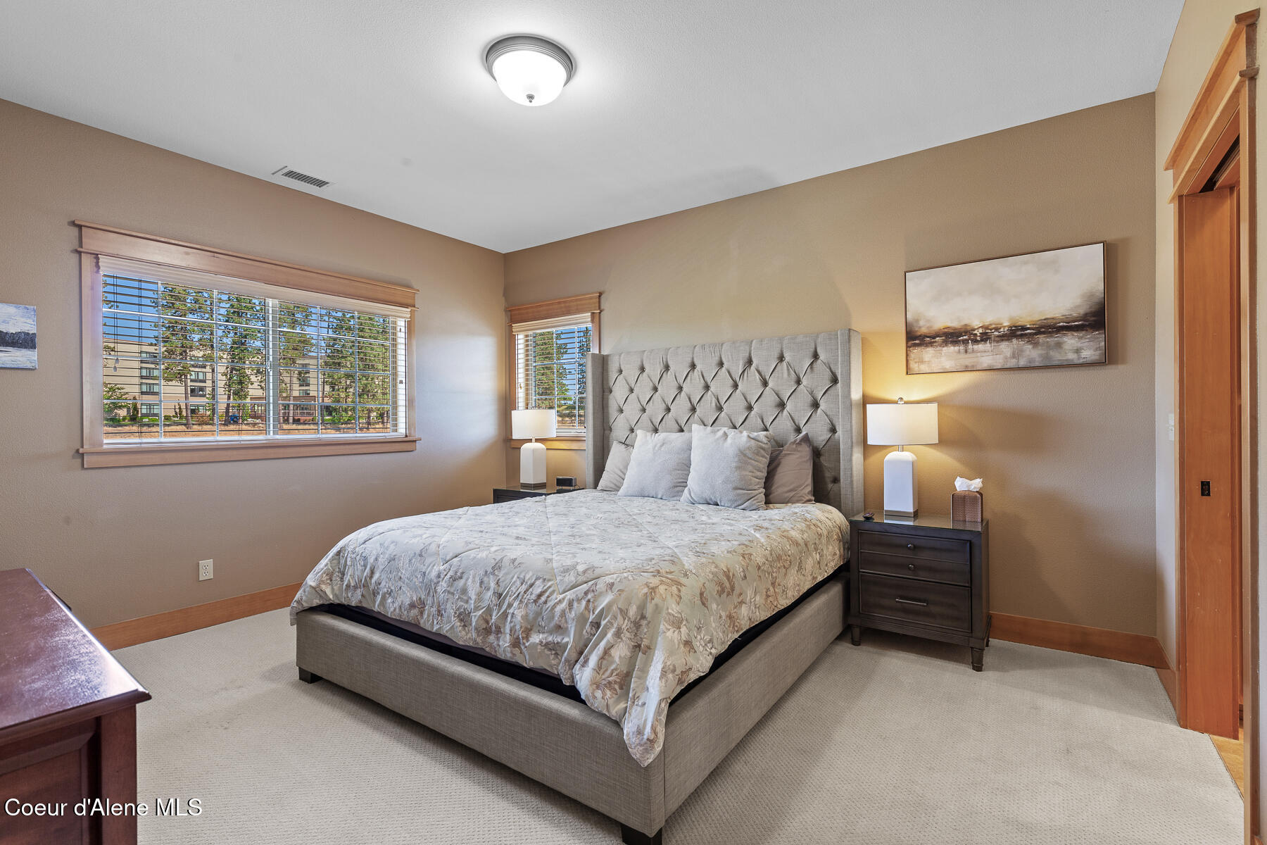 Coeur d'Alene, Idaho, 83814, United States, 2 Bedrooms Bedrooms, ,2 BathroomsBathrooms,Residential,For Sale,1974627