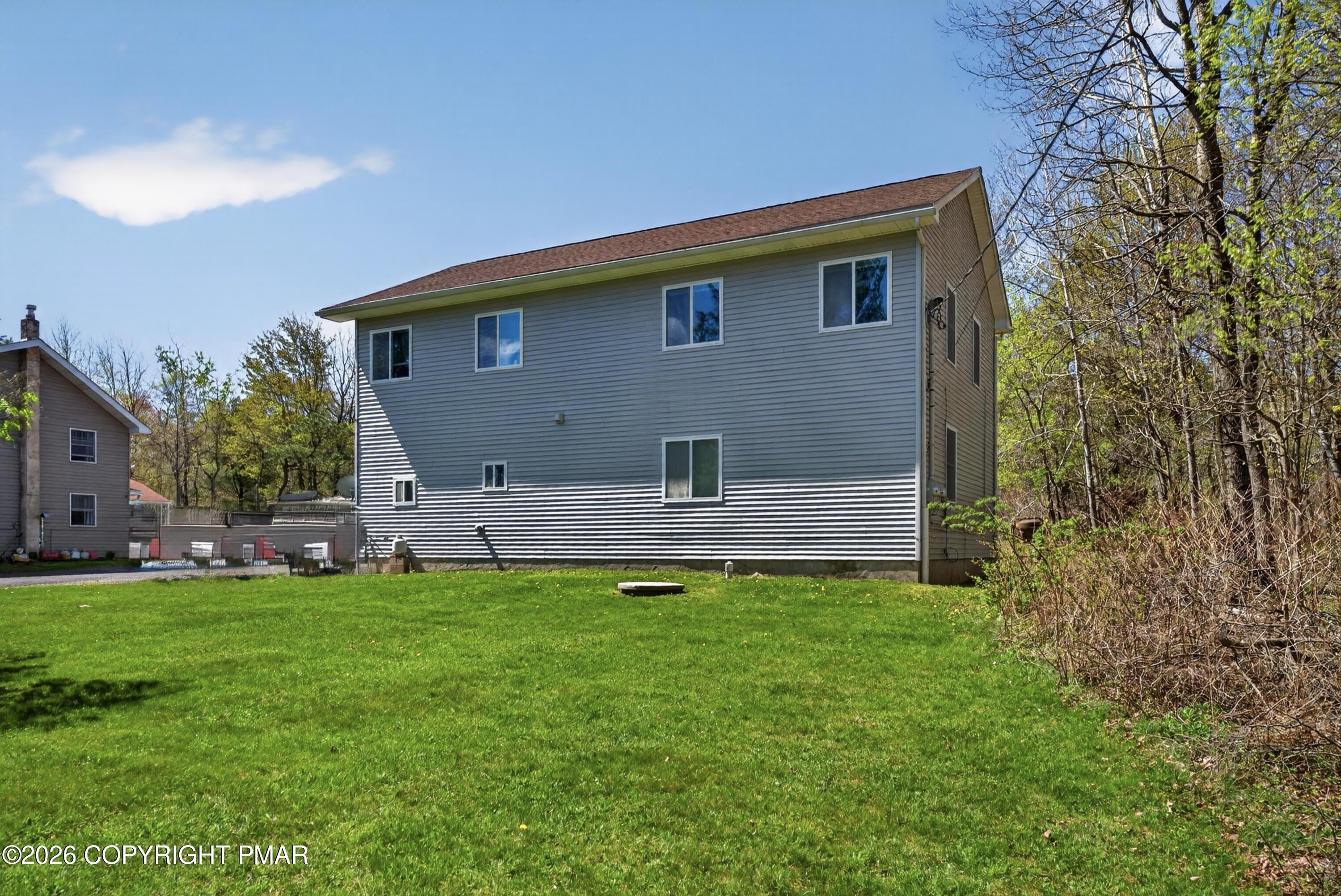 Blakeslee, Pennsylvania, 18610, United States, 6 Bedrooms Bedrooms, ,3 BathroomsBathrooms,Residential,For Sale,2042920
