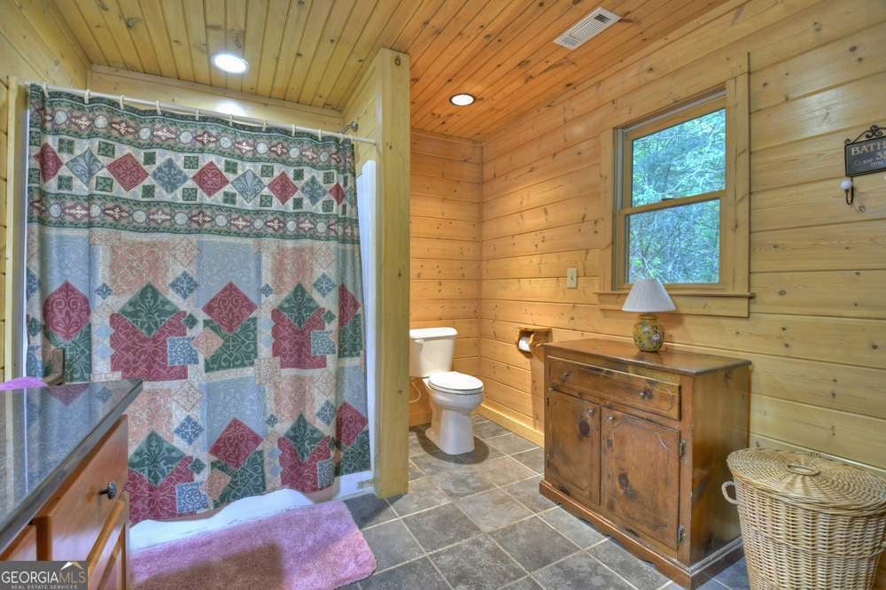 Blue Ridge, Georgia, 30513, United States, 4 Bedrooms Bedrooms, ,3 BathroomsBathrooms,Residential,For Sale,1858936