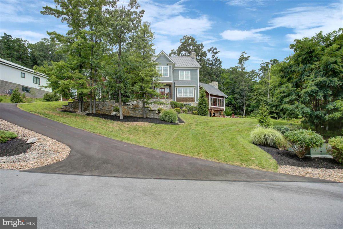 Mercersburg, Pennsylvania, 17236, United States, 5 Bedrooms Bedrooms, ,5 BathroomsBathrooms,Residential,For Sale,1903663