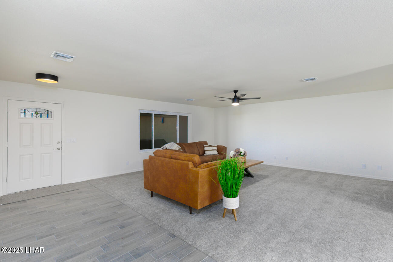 Lake Havasu City, Arizona, 86404, United States, 3 Bedrooms Bedrooms, ,1 BathroomBathrooms,Residential,For Sale,1987502