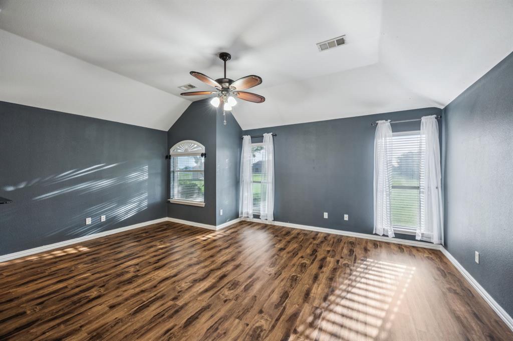 Lavon, Texas, 75166, United States, 4 Bedrooms Bedrooms, ,2 BathroomsBathrooms,Residential,For Sale,1865641