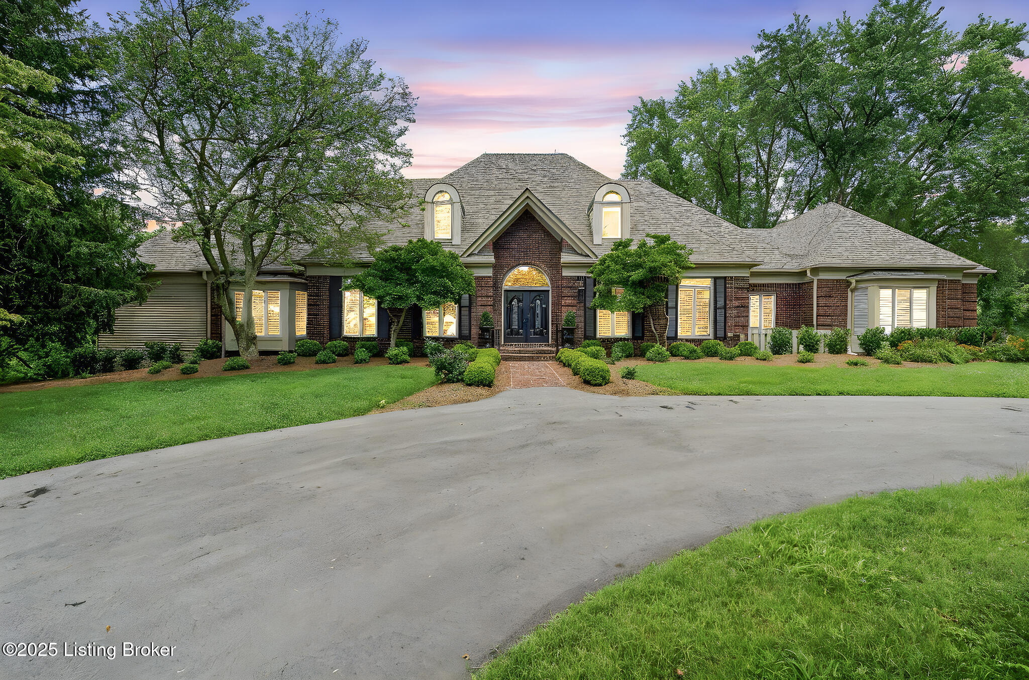Prospect, Kentucky, 40059, United States, 6 Bedrooms Bedrooms, ,7 BathroomsBathrooms,Residential,For Sale,1901329