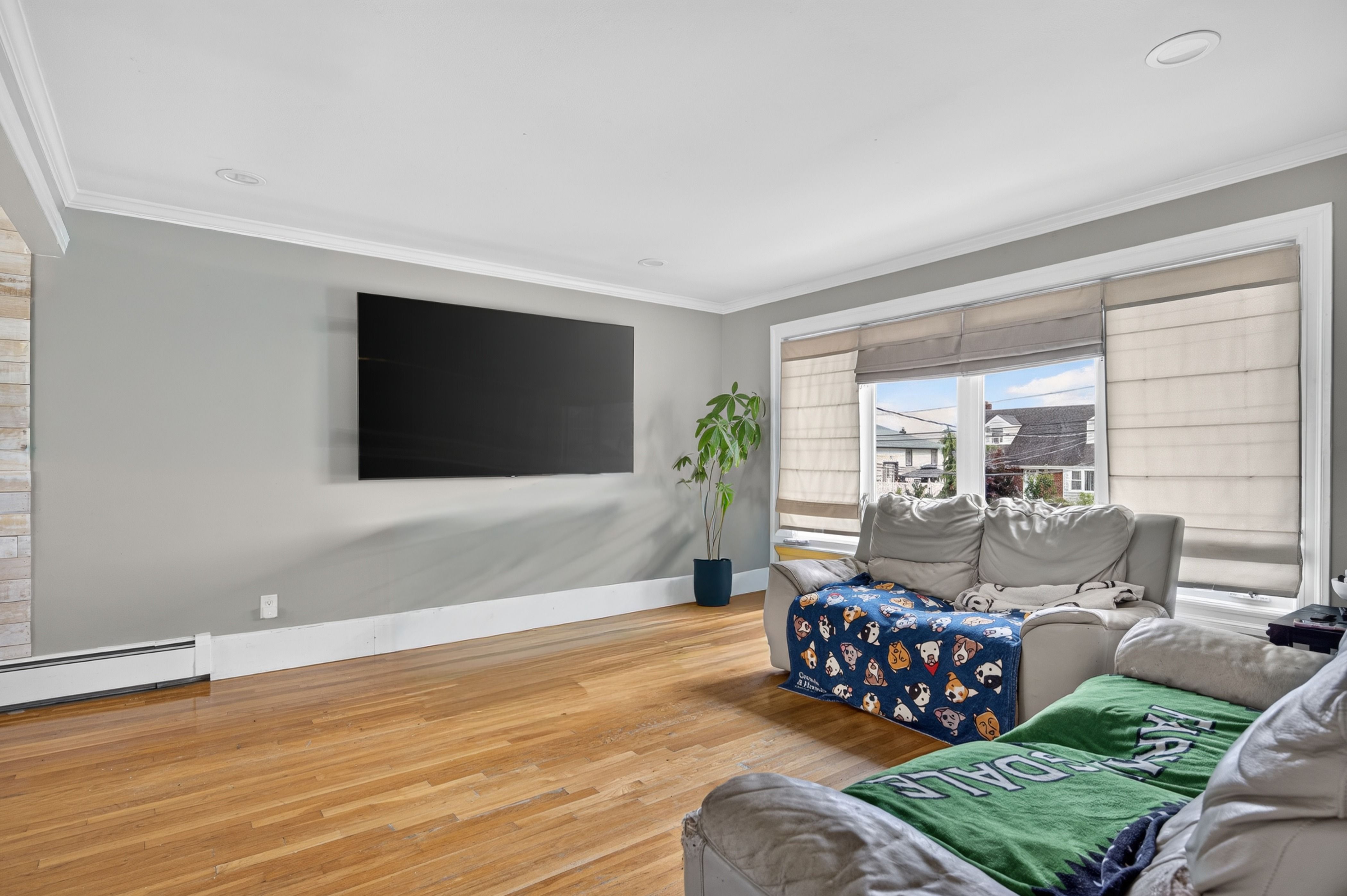  103 Motor Avenue, Farmingdale, NY, 11735 - 物件實景