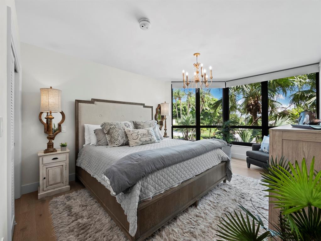 Longboat Key, Florida, 34228, United States, 3 Bedrooms Bedrooms, ,3 BathroomsBathrooms,Residential,For Sale,1942144