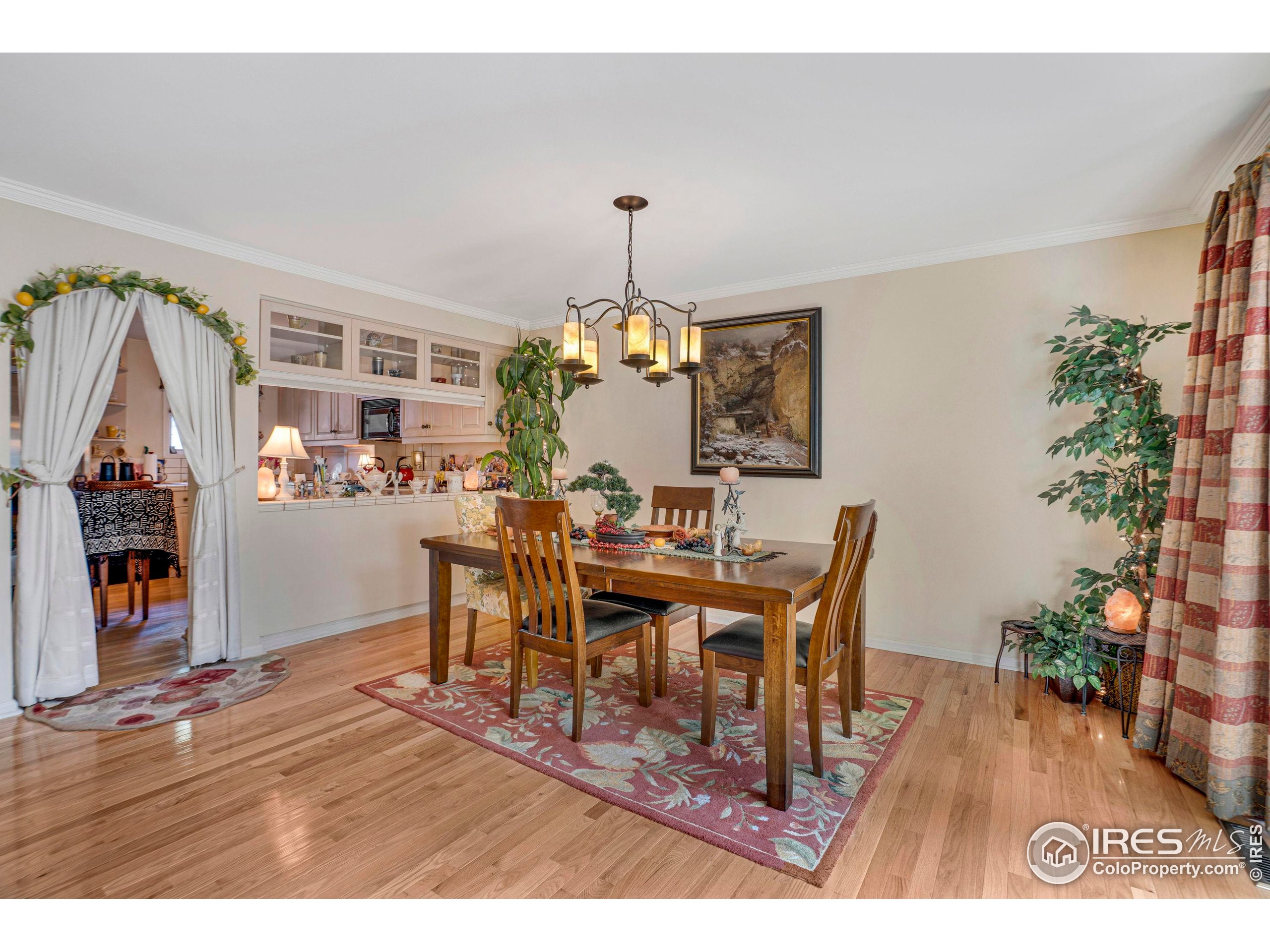 Boulder, Colorado, 80301, United States, 2 Bedrooms Bedrooms, ,2 BathroomsBathrooms,Residential,For Sale,1942273