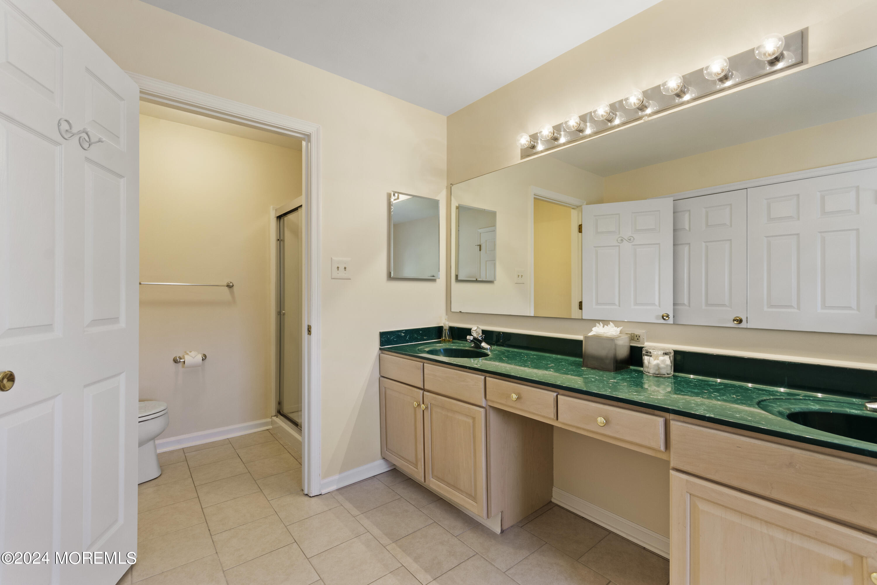 Howell, New Jersey, 07731, United States, 6 Bedrooms Bedrooms, ,3 BathroomsBathrooms,Residential,For Sale,1921817