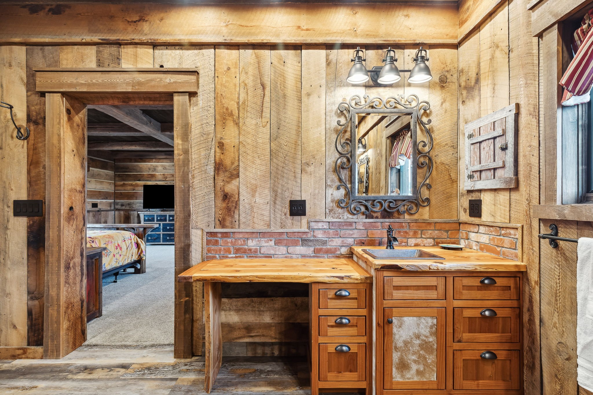  250 Crested Butte Way - 物件實景