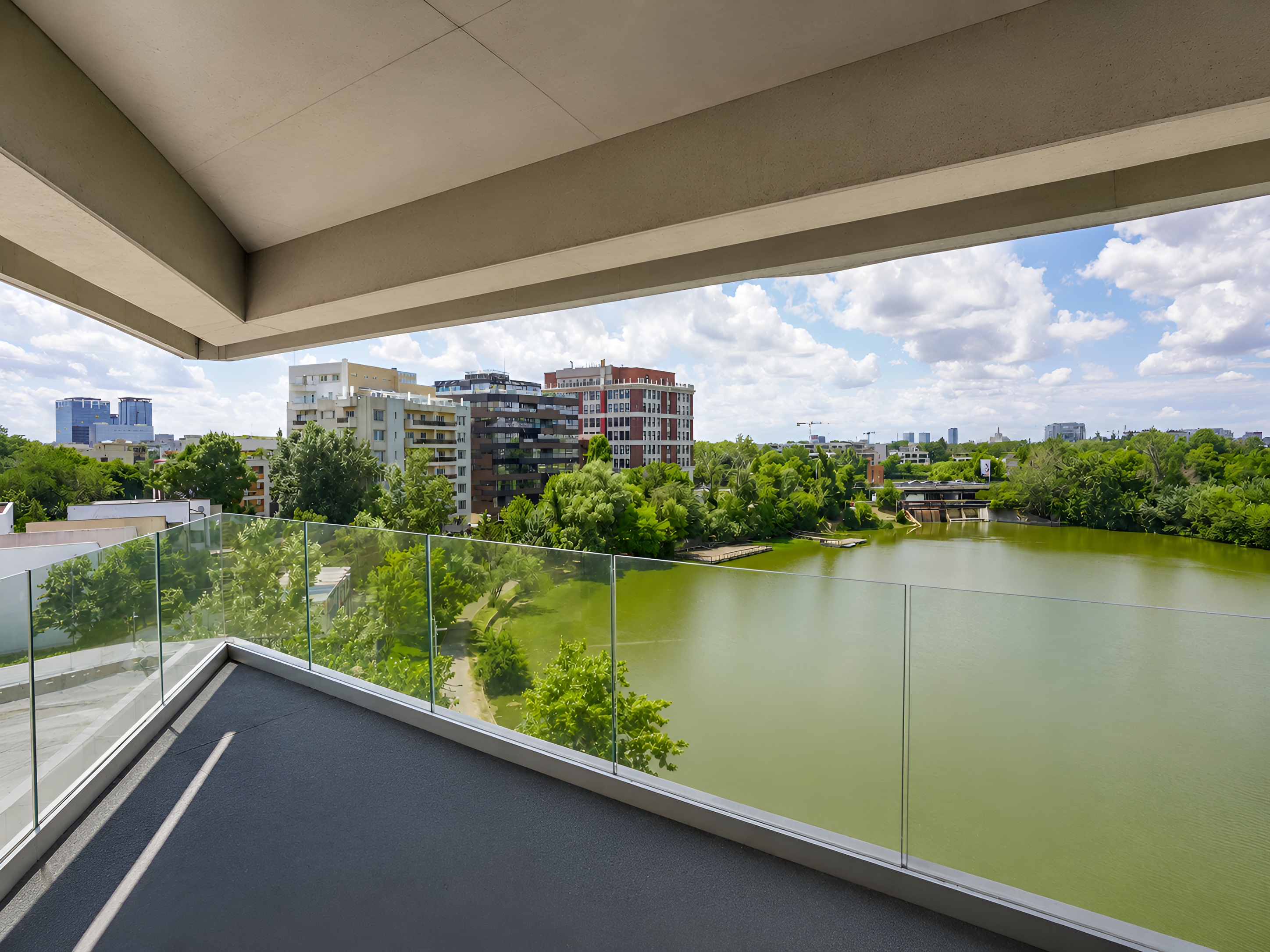  Four-Room Lakefront Apartment with Private Pier Access on Lake Floreasca - 物件實景