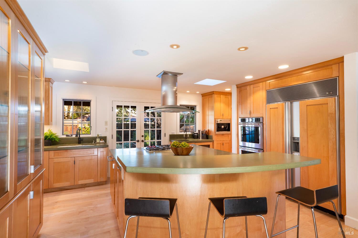 St. Helena, California, 94574, United States, 3 Bedrooms Bedrooms, ,5 BathroomsBathrooms,Residential,For Sale,1998865