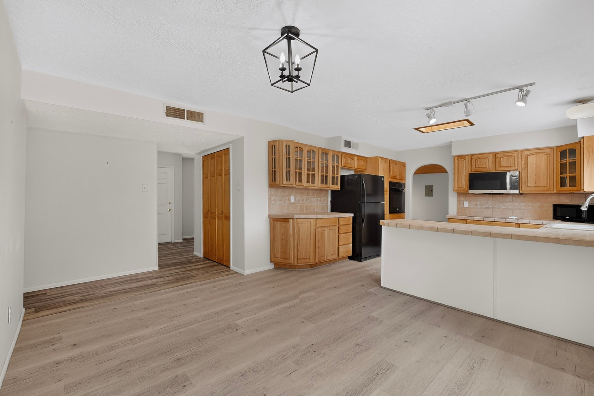  2407 San Patricio Court - 物件實景