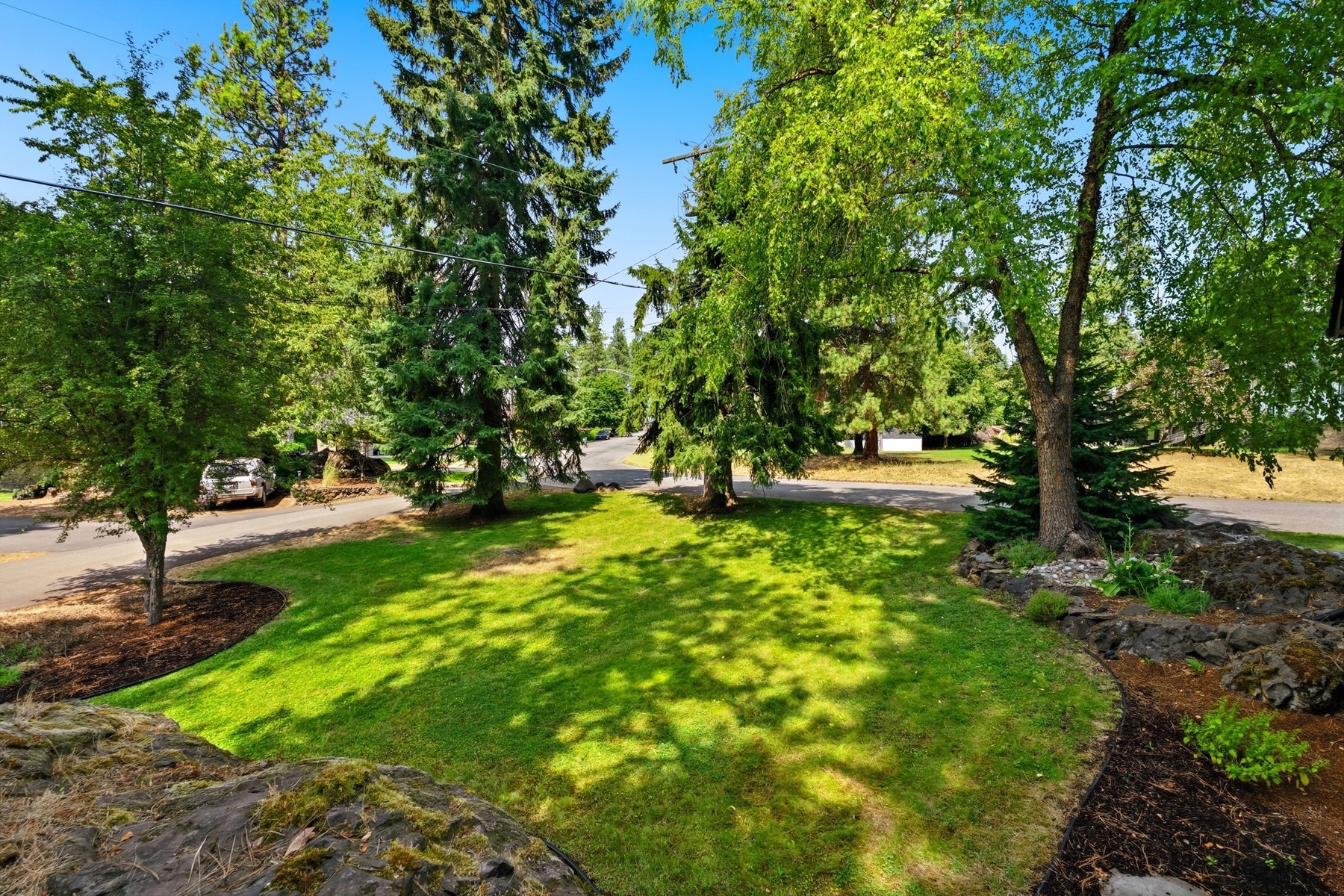  1023 N Crestline Dr - 物件實景