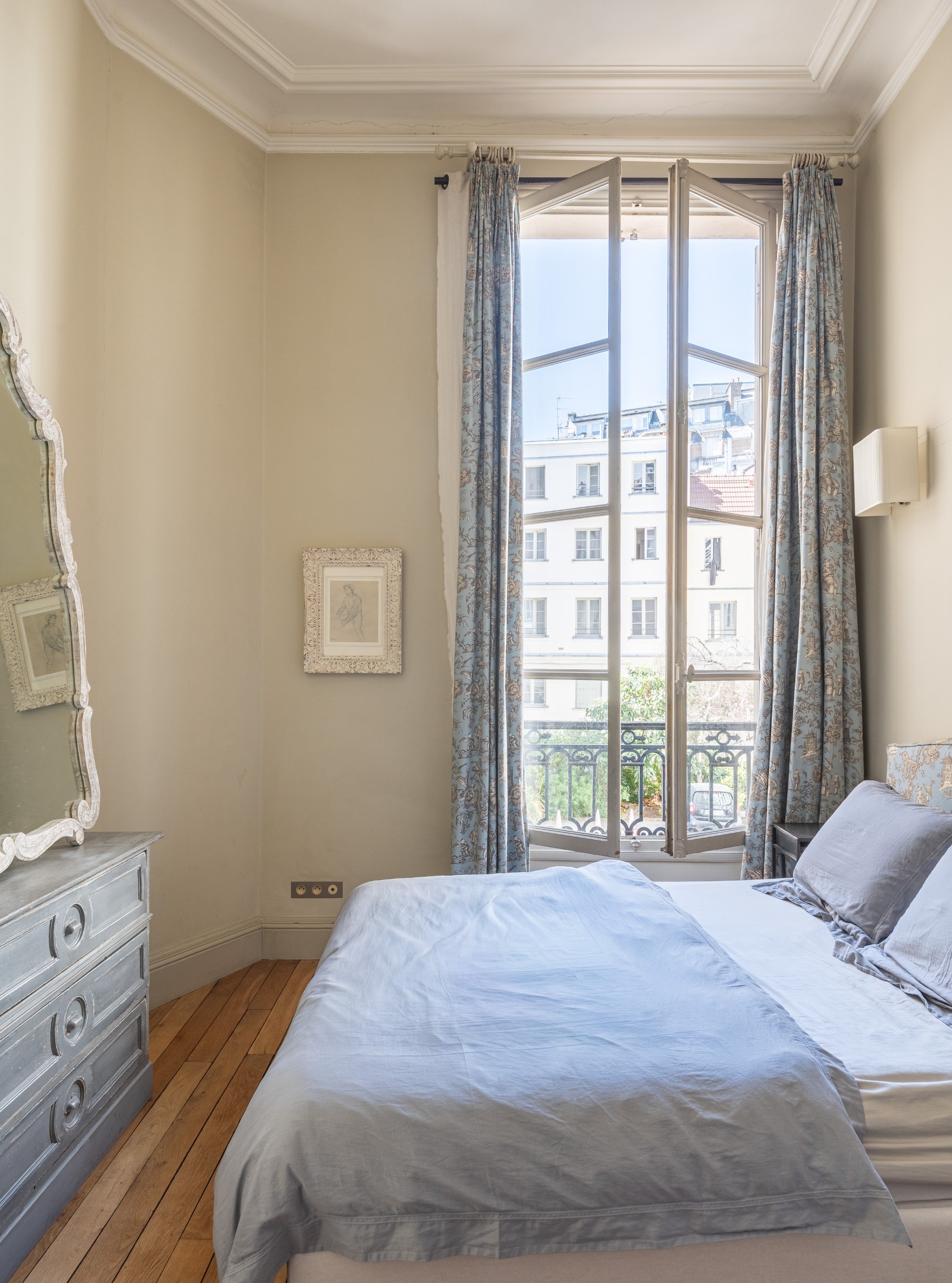  Elegant apartment overlooking a beautifully landscaped garden - 物件實景