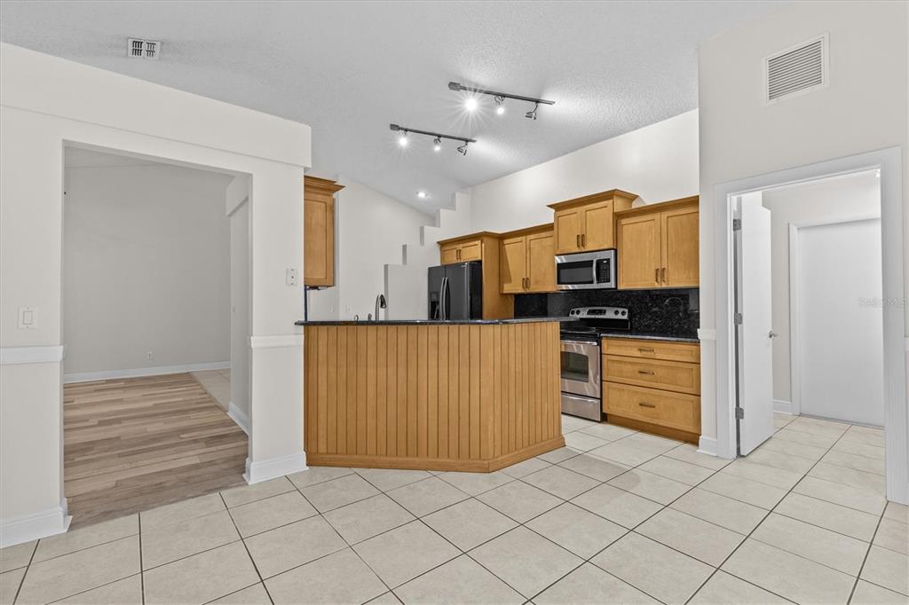 Tarpon Springs, Florida, 34689, United States, 4 Bedrooms Bedrooms, ,2 BathroomsBathrooms,Residential,For Sale,1920120