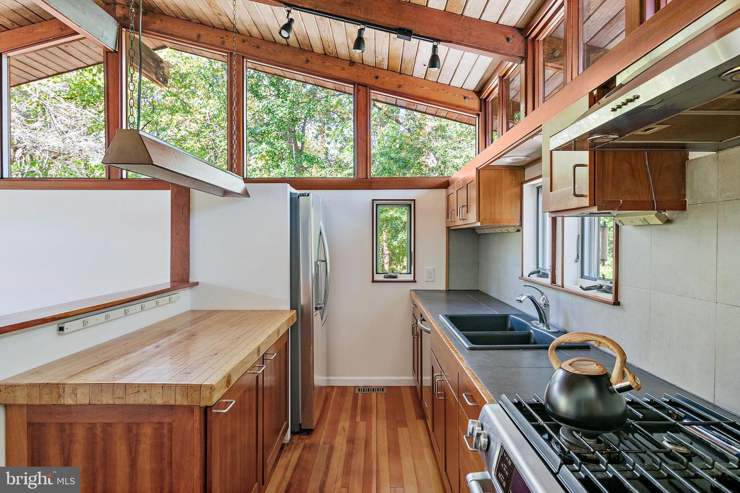 Arnold, Maryland, 21012, United States, ,Land,For Sale,1988934