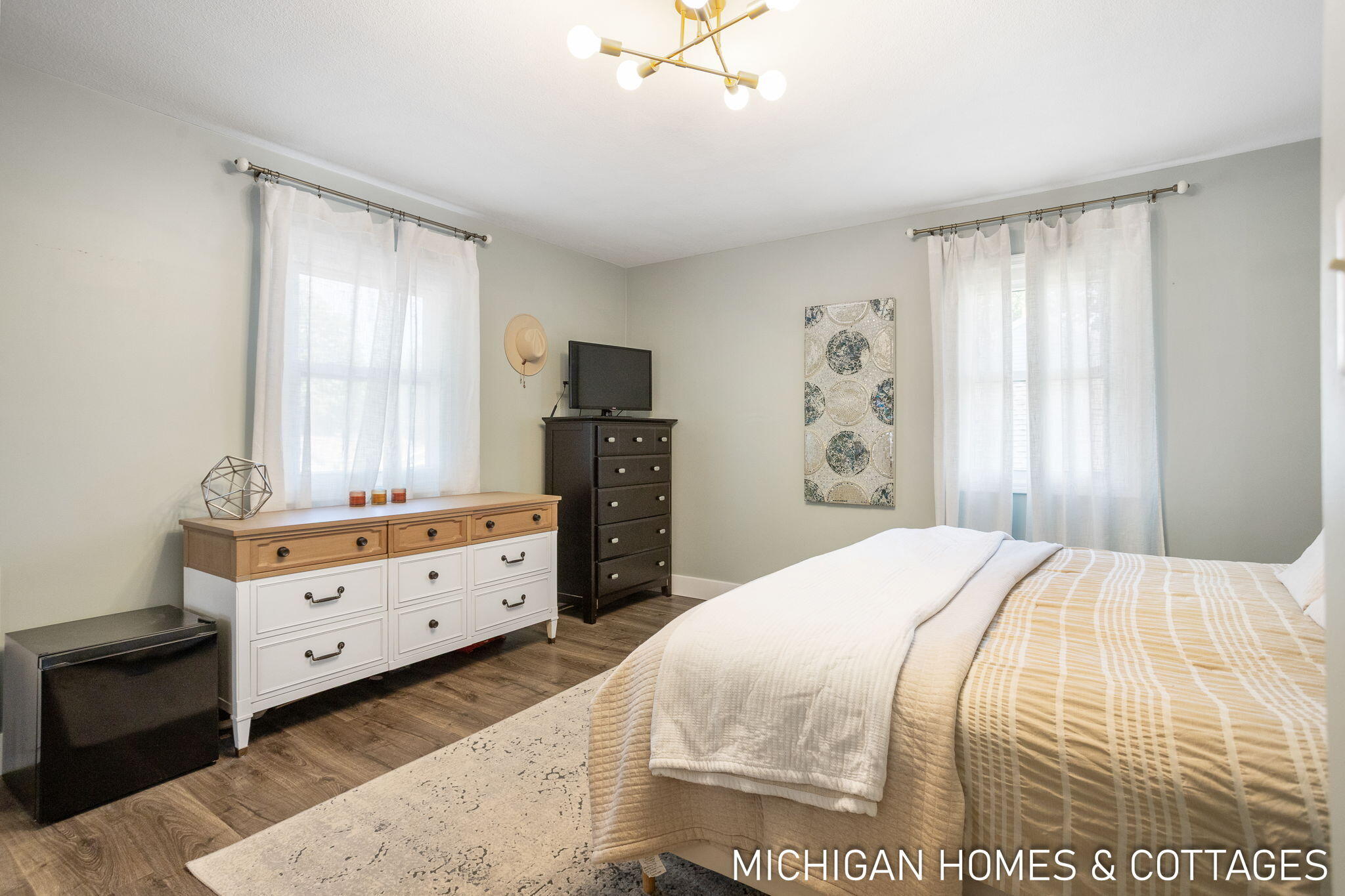 Jenison, Michigan, 49428, United States, 4 Bedrooms Bedrooms, ,3 BathroomsBathrooms,Residential,For Sale,1932274