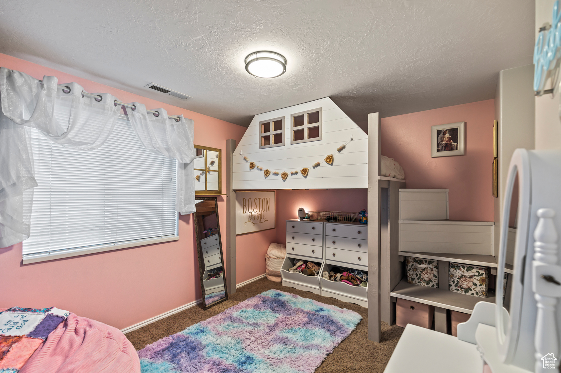 Richfield, Utah, 84701, United States, 6 Bedrooms Bedrooms, ,4 BathroomsBathrooms,Residential,For Sale,1885344