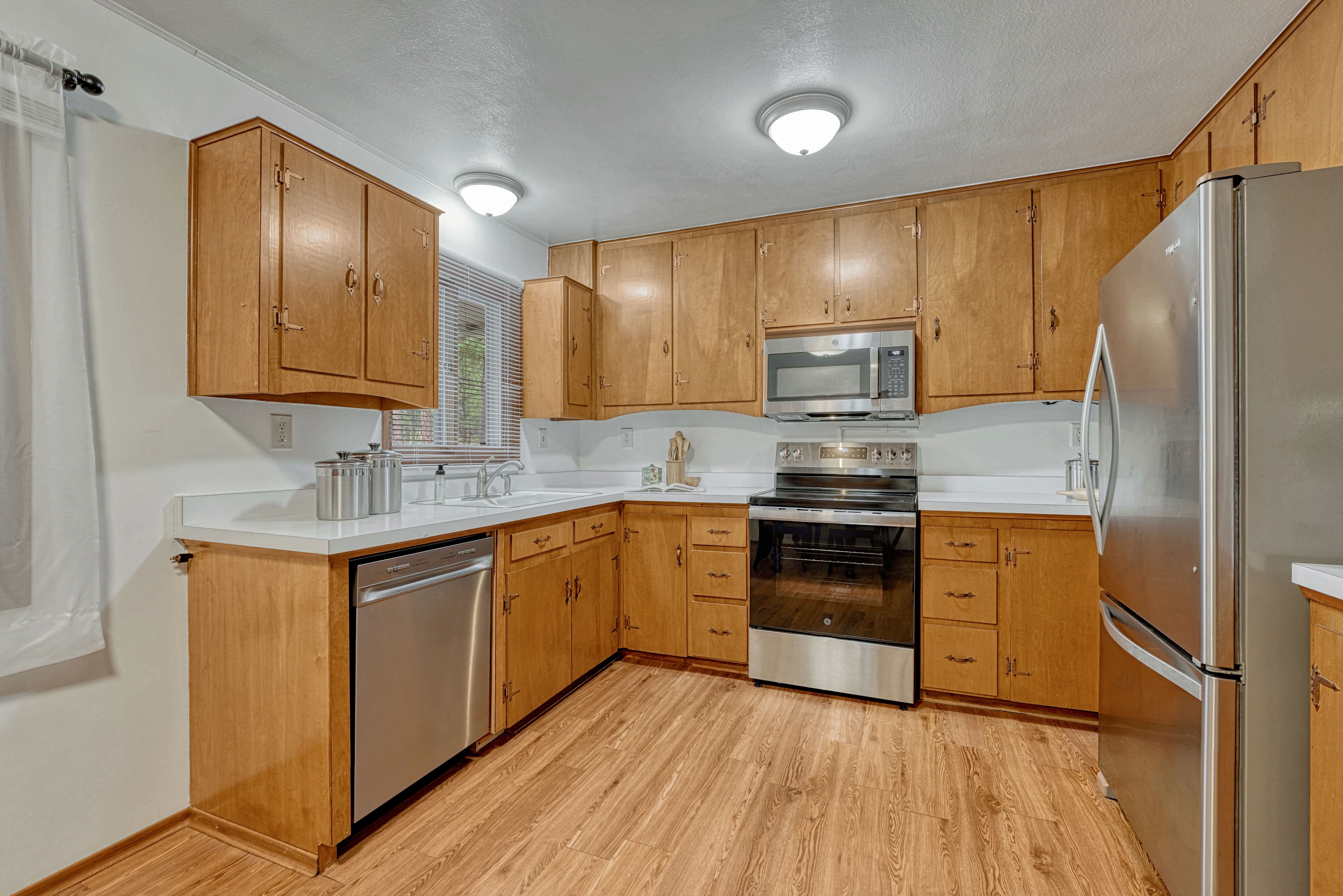  Meticulously maintained ranch-style home in sought-after Black Forest - 物件實景