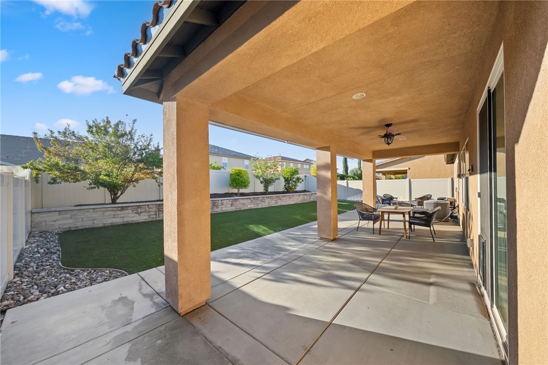 Murrieta, California, 92563, United States, 3 Bedrooms Bedrooms, ,2 BathroomsBathrooms,Residential,For Sale,1987315