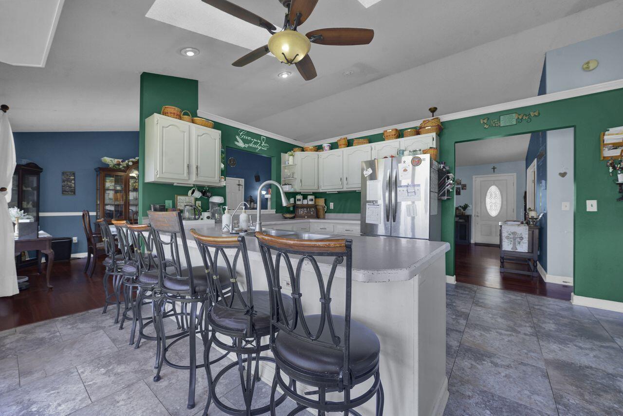 Granville, Ohio, 43023, United States, 5 Bedrooms Bedrooms, ,3 BathroomsBathrooms,Residential,For Sale,1970810