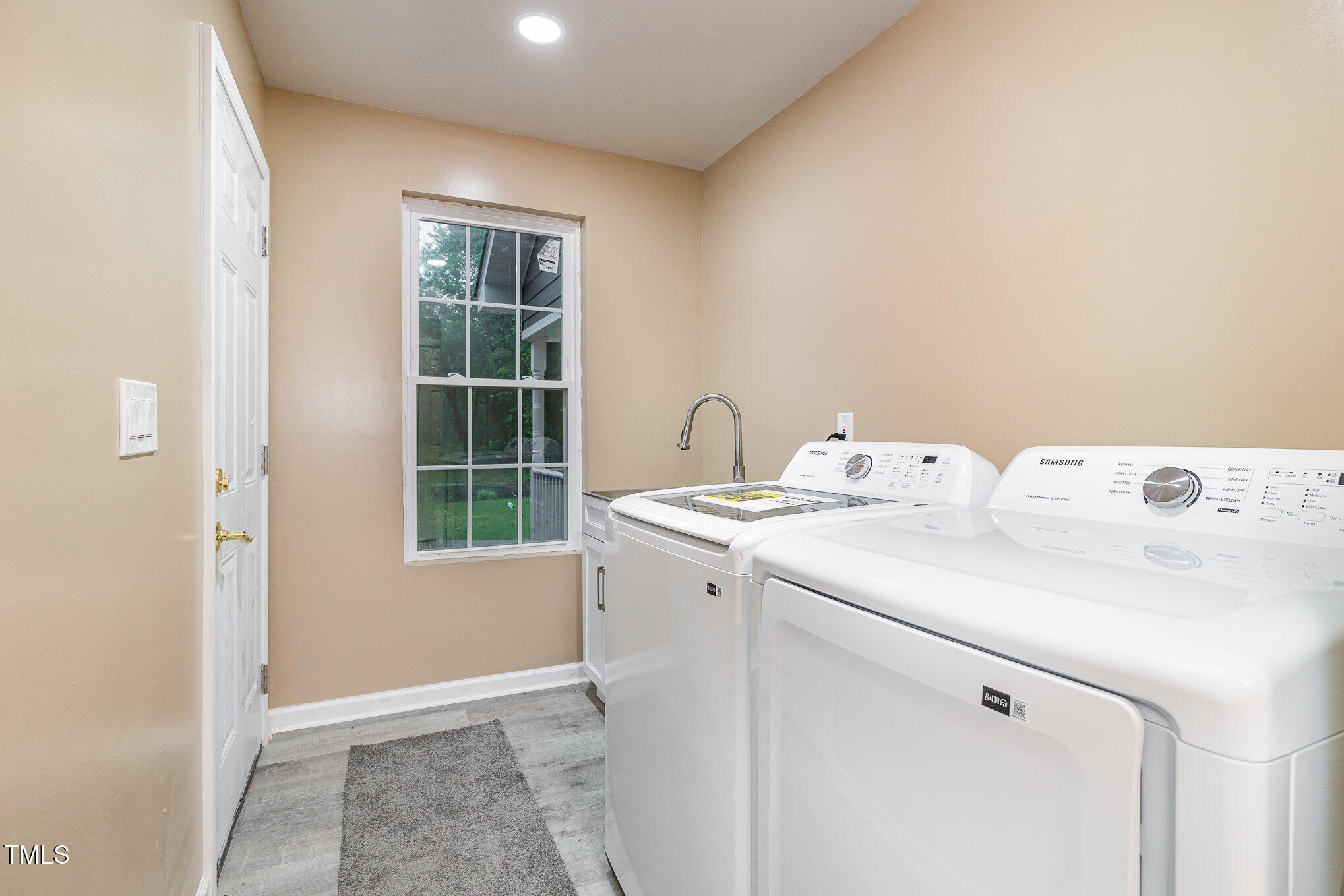 Fuquay Varina, North Carolina, 27526, United States, 3 Bedrooms Bedrooms, ,2 BathroomsBathrooms,Residential,For Sale,1937423