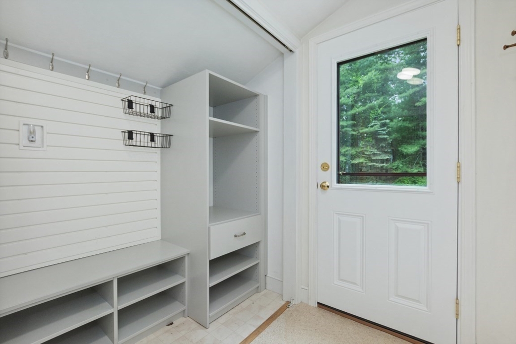Rowley, Massachusetts, 01969, United States, 4 Bedrooms Bedrooms, ,3 BathroomsBathrooms,Residential,For Sale,1867579