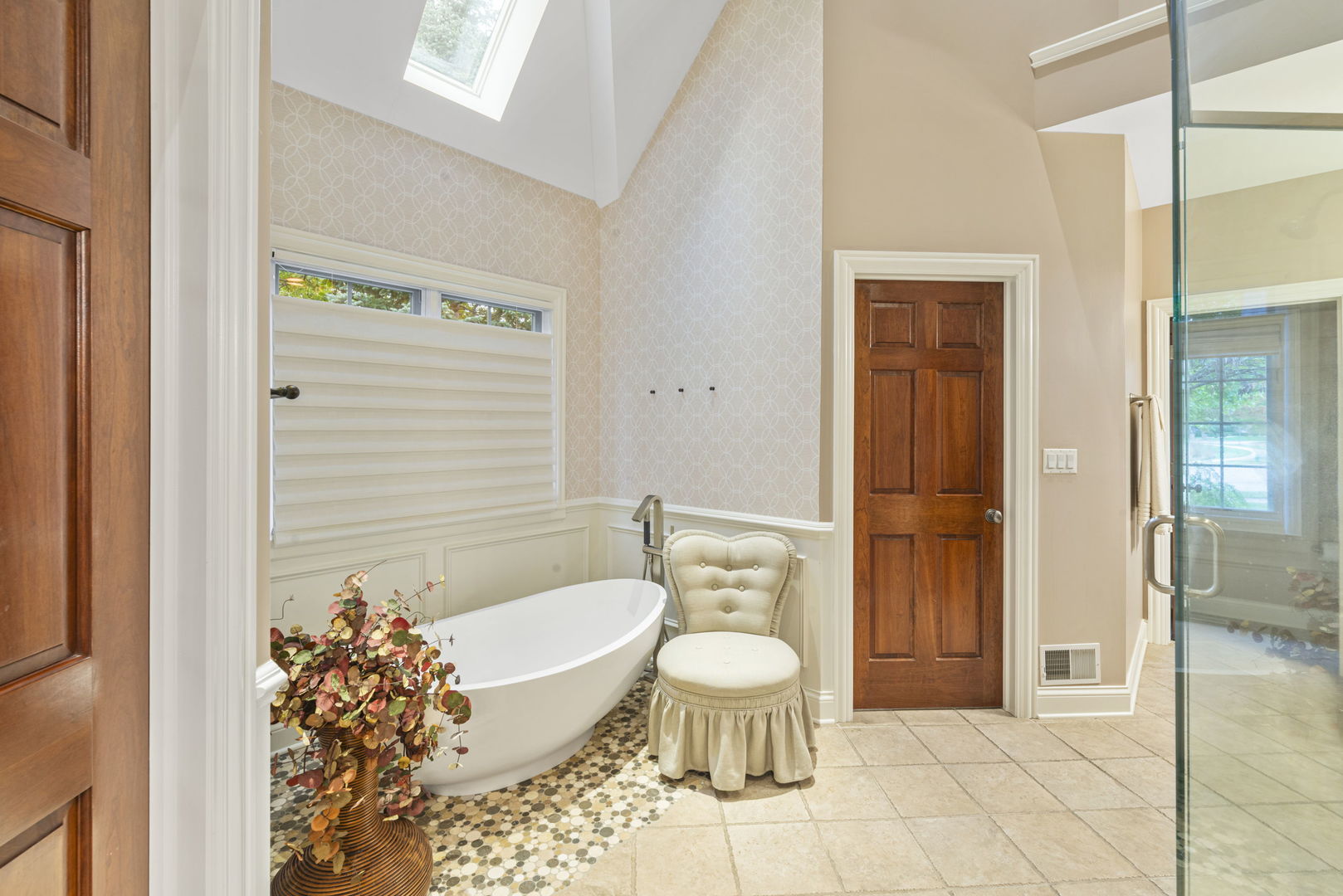 Batavia, Illinois, 60510, United States, 4 Bedrooms Bedrooms, ,6 BathroomsBathrooms,Residential,For Sale,1988116