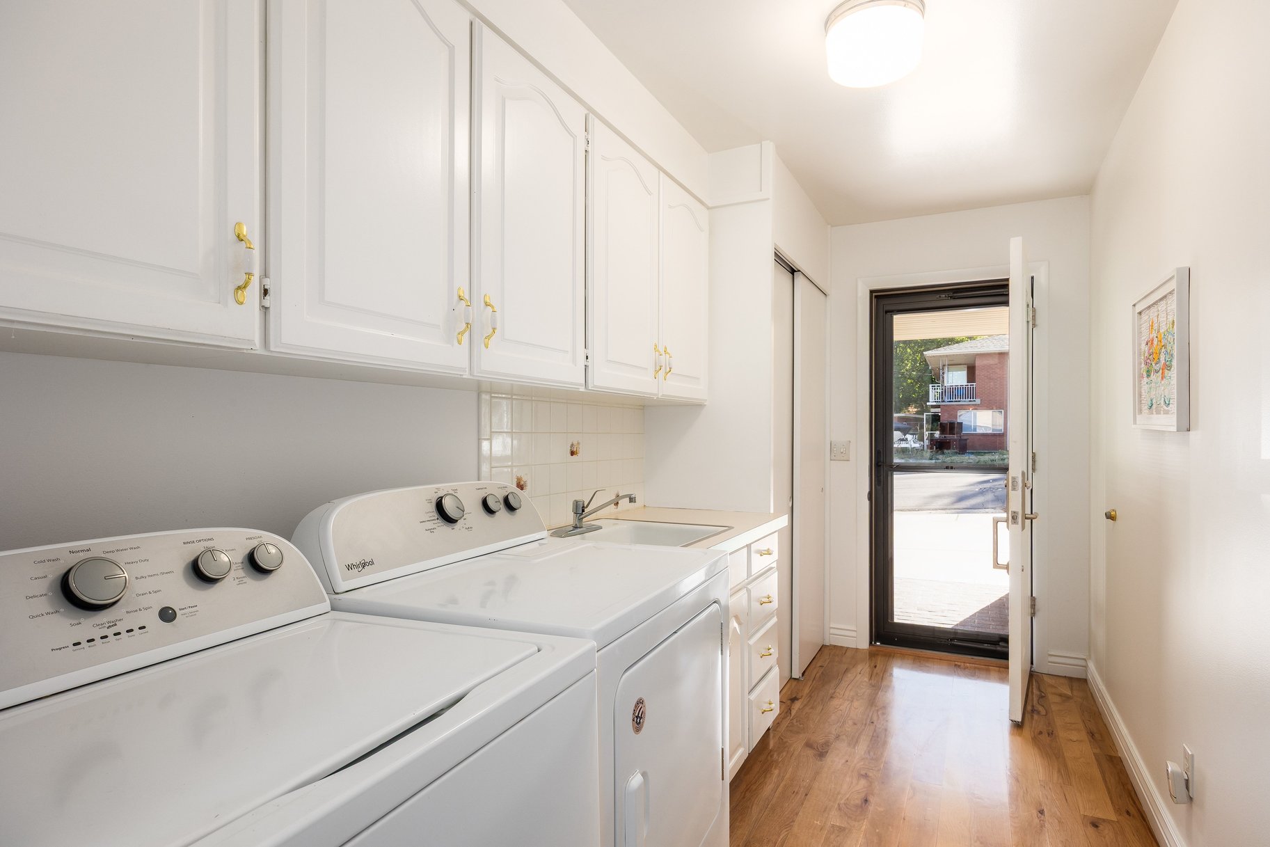  Spacious Living in an Established Springville Neighborhood - 物件實景