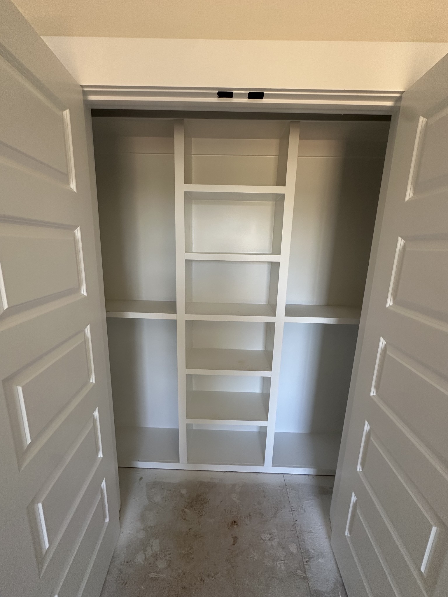 Cumberland Furnace, Tennessee, 37051, United States, 3 Bedrooms Bedrooms, ,3 BathroomsBathrooms,Residential,For Sale,1975749