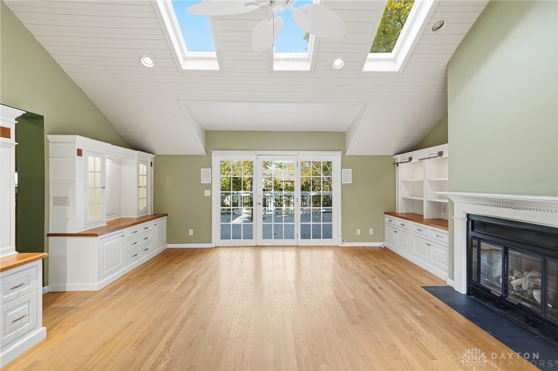 Oakwood, Ohio, 45409, United States, 4 Bedrooms Bedrooms, ,3 BathroomsBathrooms,Residential,For Sale,1987886