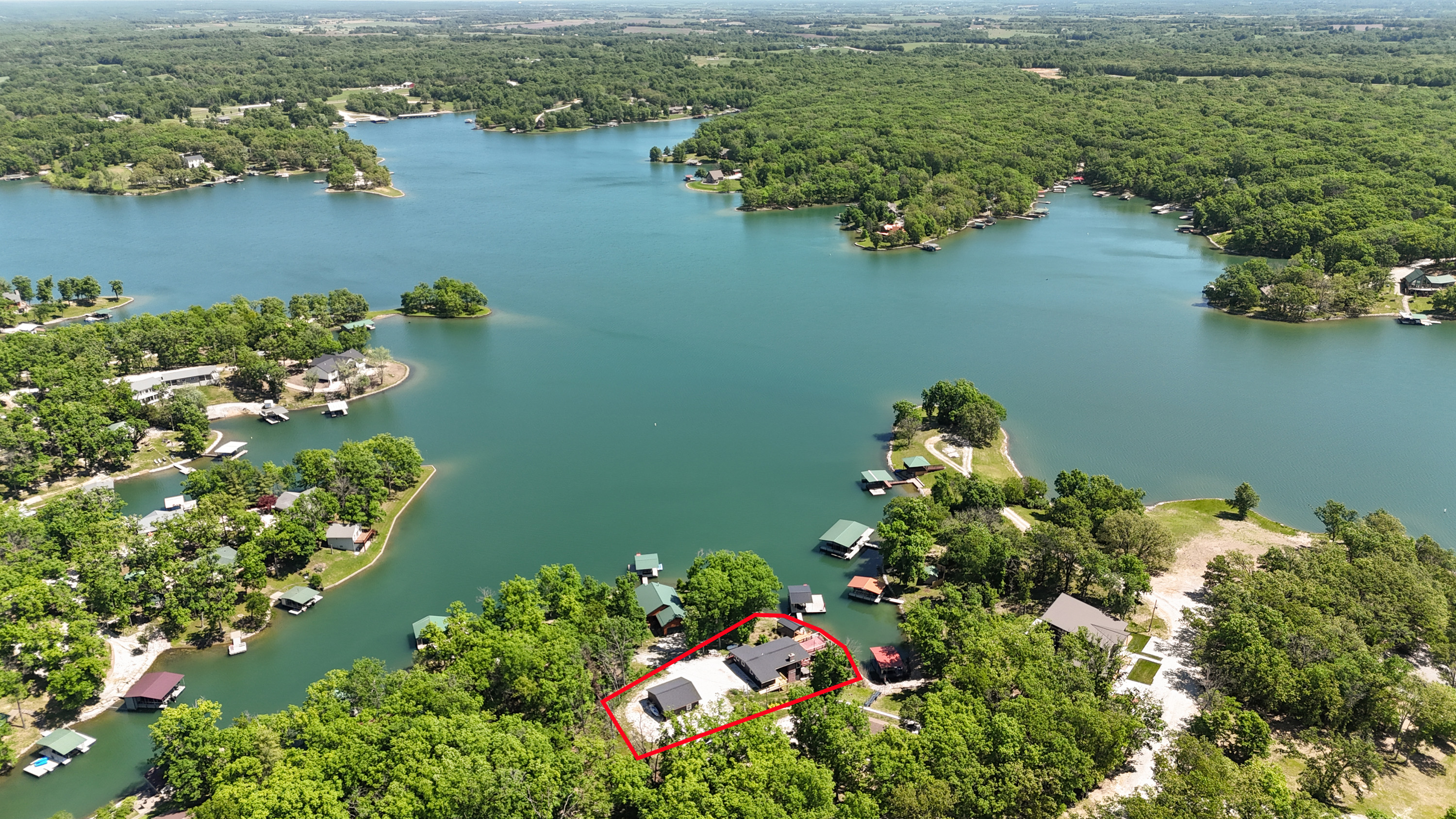 Keytesville, Missouri, 65261, United States, 4 Bedrooms Bedrooms, ,3 BathroomsBathrooms,Residential,For Sale,2048618